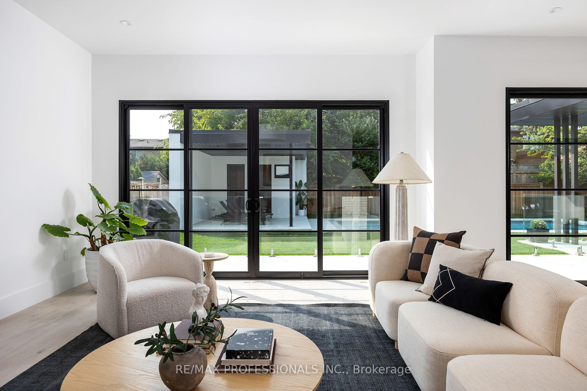 56 Warwood Rd, Toronto, ON M9B5B4 | 4 Bedroom 7 Bathroom Detached House | Image 12