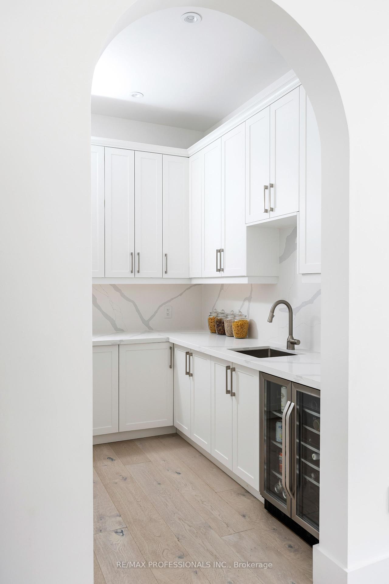 56 Warwood Rd, Toronto, ON M9B5B4 | 4 Bedroom 7 Bathroom Detached House | Image 14