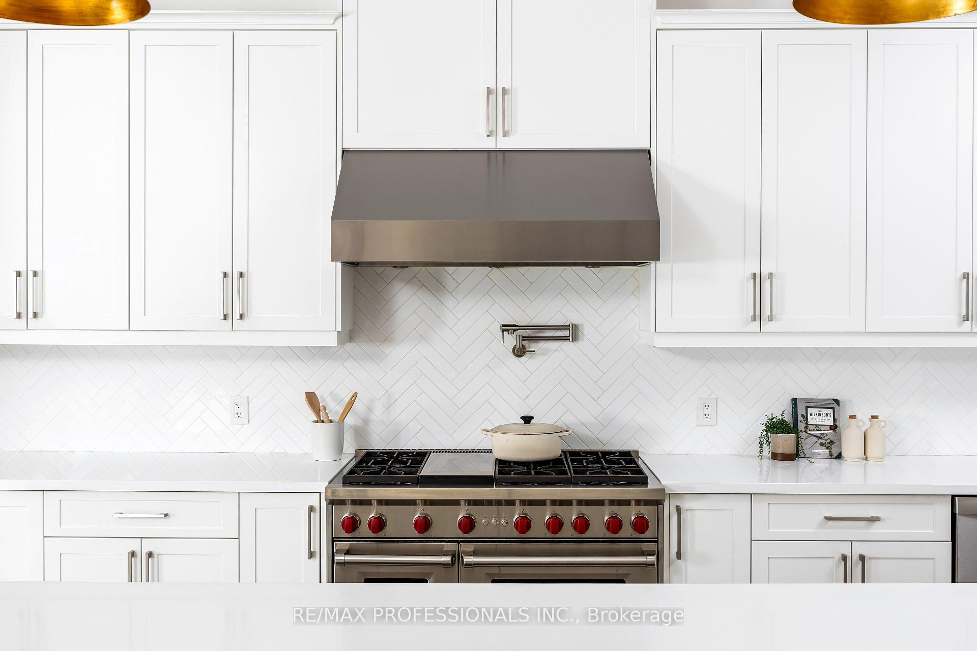 56 Warwood Rd, Toronto, ON M9B5B4 | 4 Bedroom 7 Bathroom Detached House | Image 16