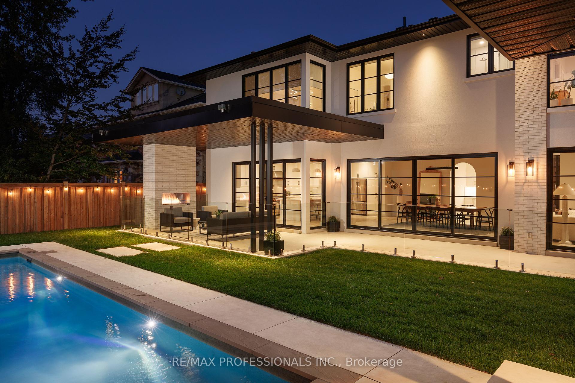 56 Warwood Rd, Toronto, ON M9B5B4 | 4 Bedroom 7 Bathroom Detached House | Image 23