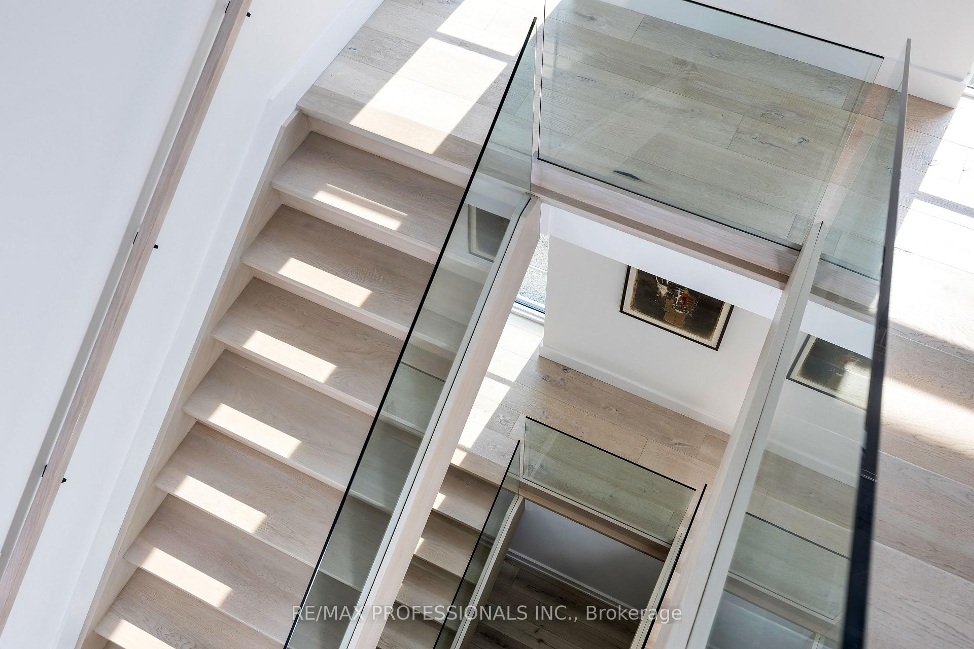 56 Warwood Rd, Toronto, ON M9B5B4 | 4 Bedroom 7 Bathroom Detached House | Image 25