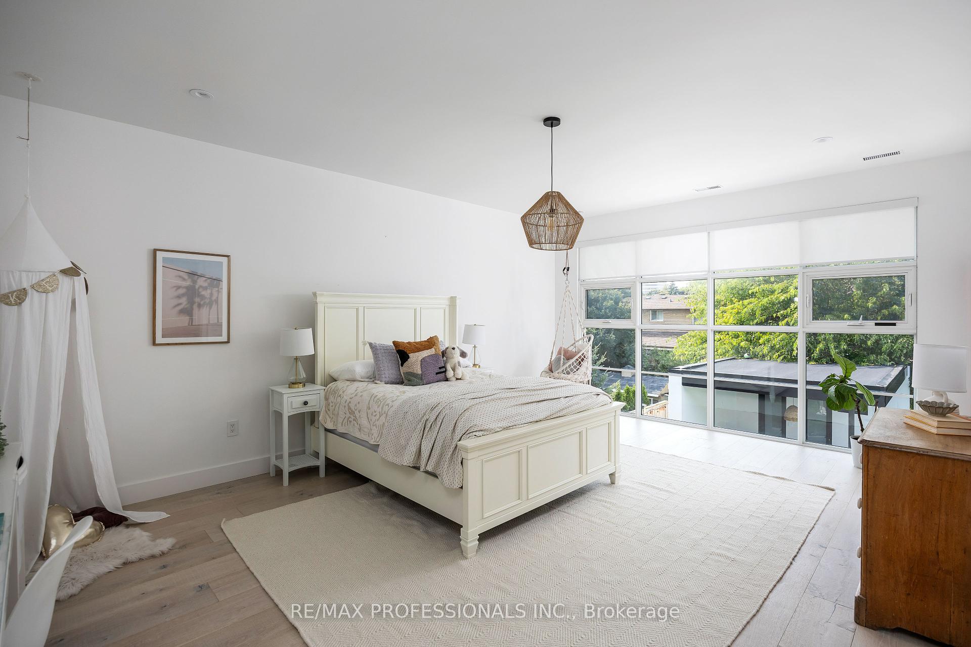 56 Warwood Rd, Toronto, ON M9B5B4 | 4 Bedroom 7 Bathroom Detached House | Image 30