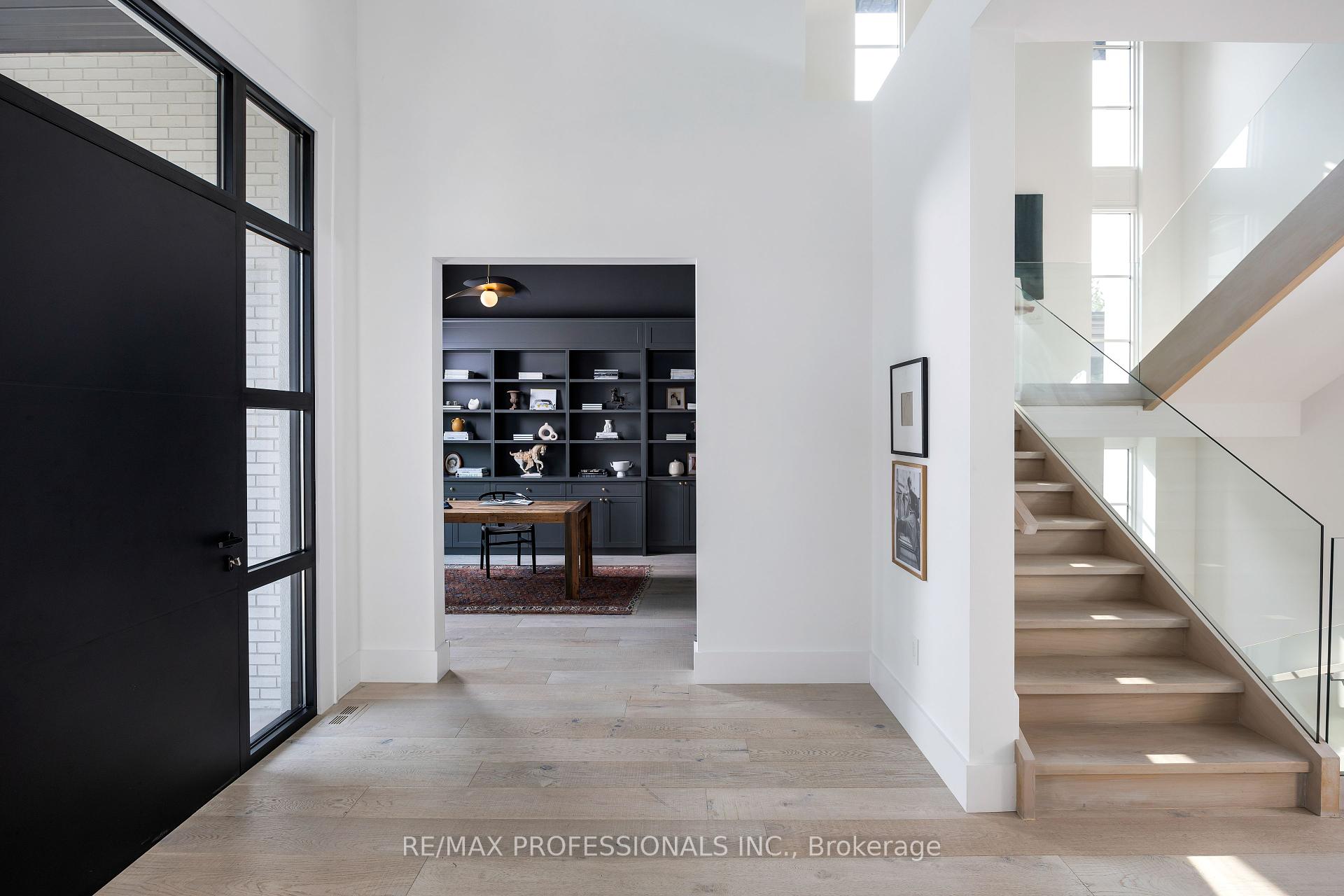 56 Warwood Rd, Toronto, ON M9B5B4 | 4 Bedroom 7 Bathroom Detached House | Image 4