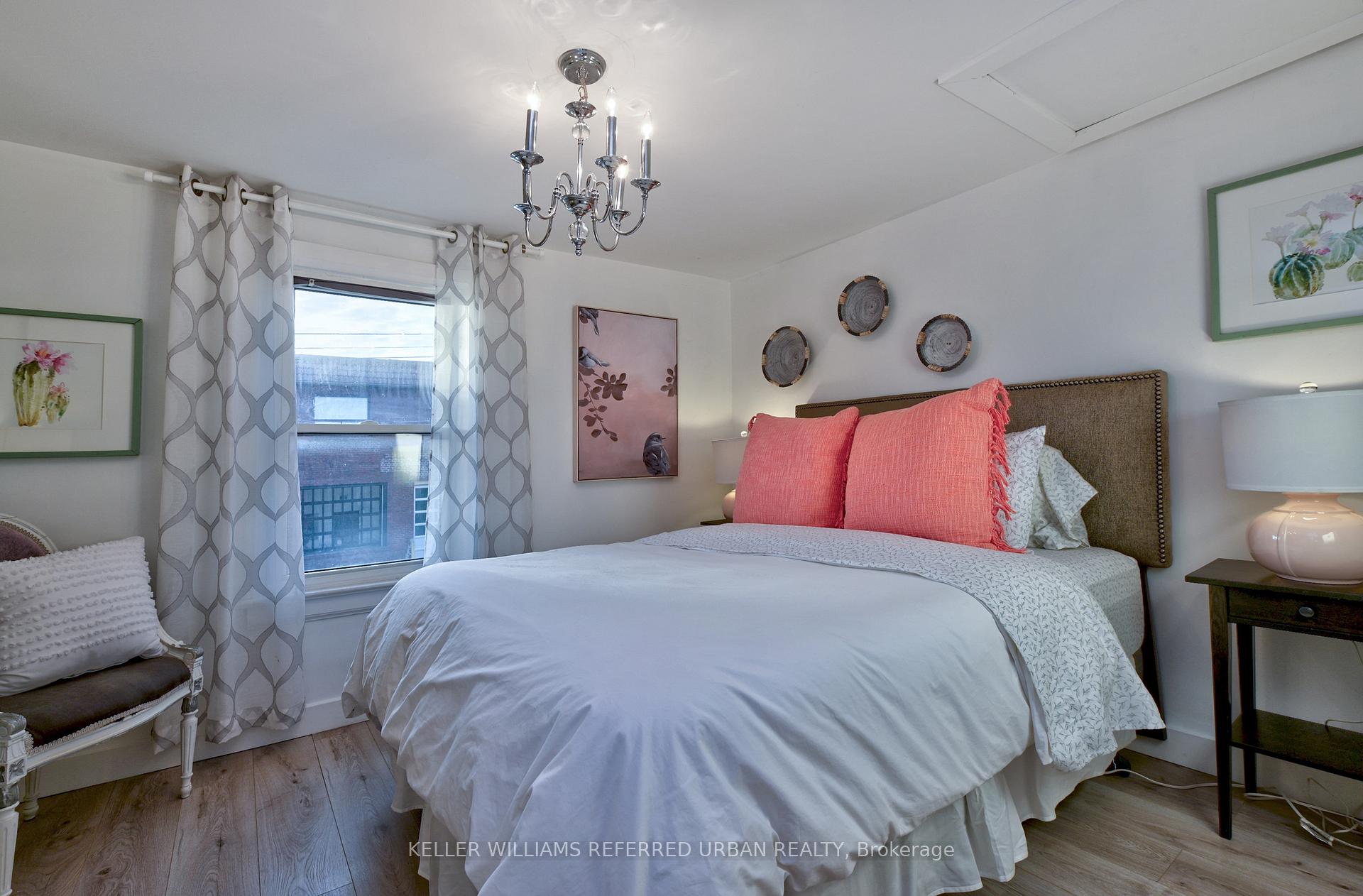 325 Westmoreland Ave N, Toronto, ON M6H3A6 | 2 Bedroom 3 Bathroom Semi-Detached House | Image 29