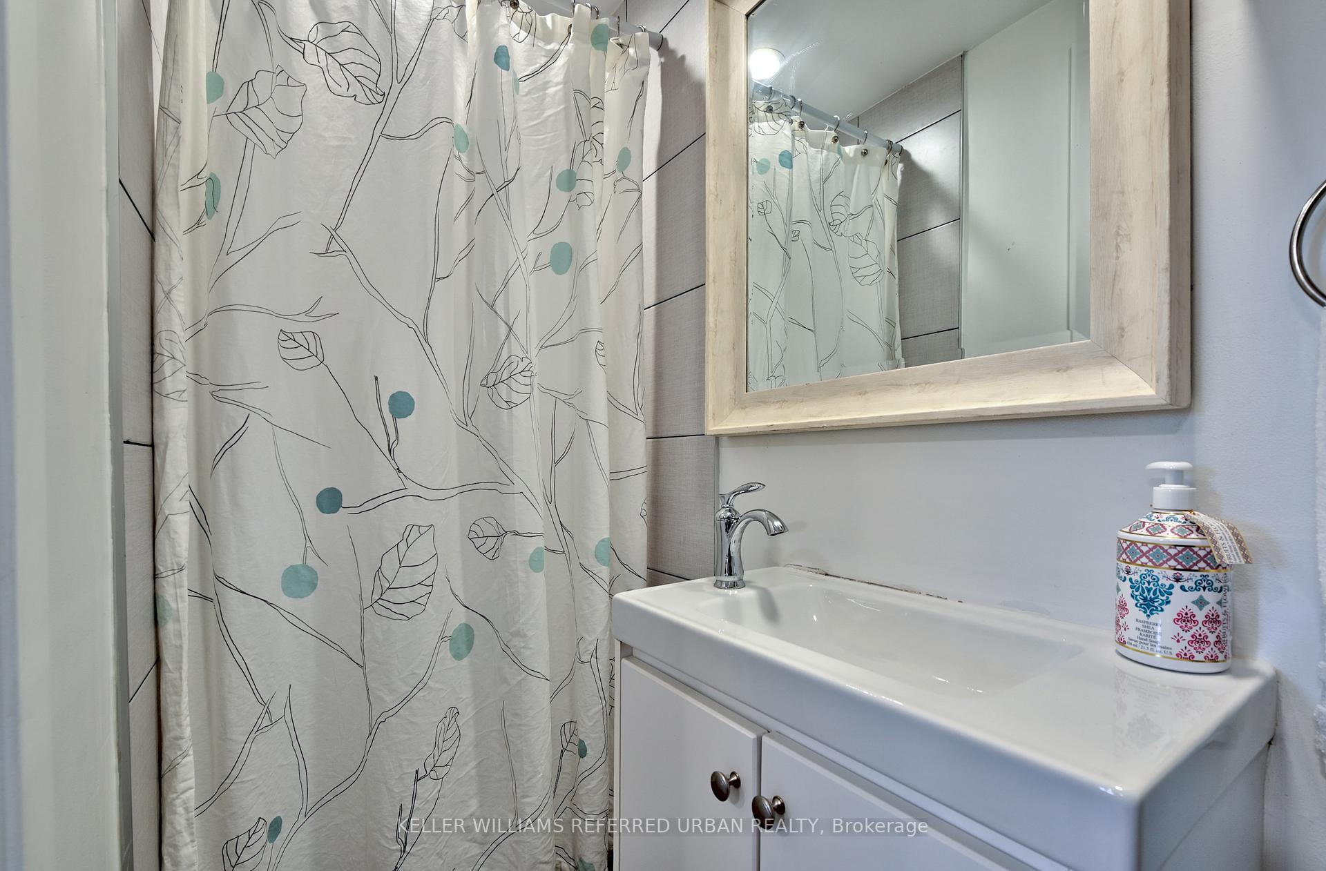 325 Westmoreland Ave N, Toronto, ON M6H3A6 | 2 Bedroom 3 Bathroom Semi-Detached House | Image 33