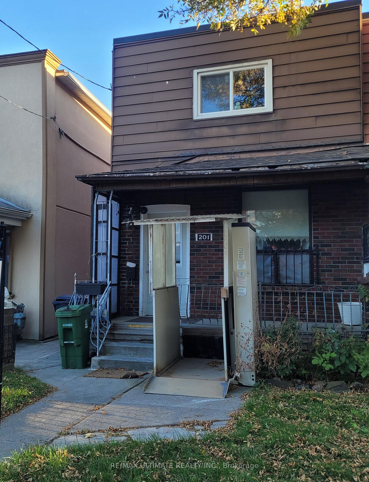 201 Wallace Ave, Toronto, ON M6H1V5 | 2 Bedroom 3 Bathroom Semi-Detached House | Image 1