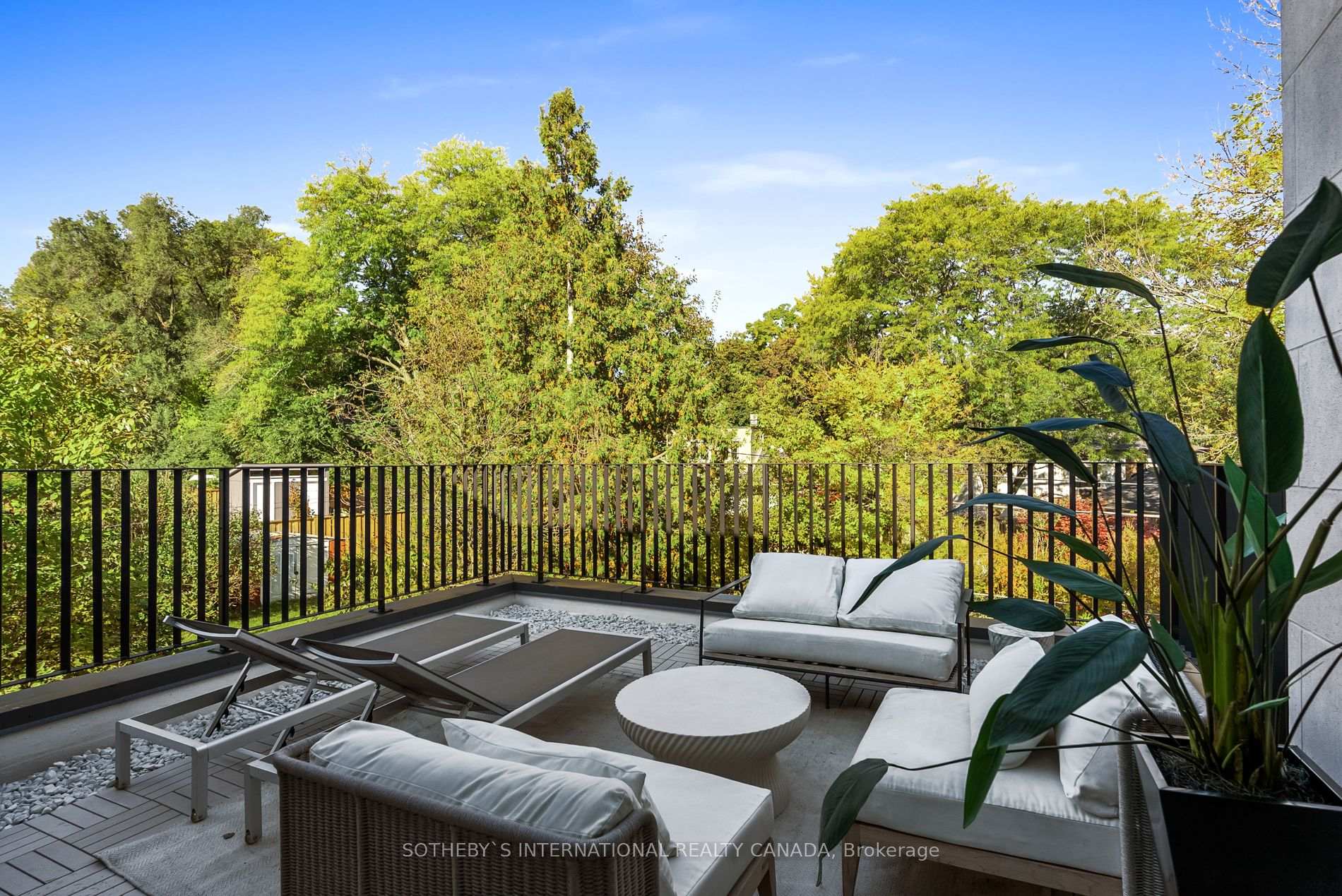 38 South Kingslea Dr, Toronto, ON M8Y2A4 | 4 Bedroom 6 Bathroom Detached House | Image 17
