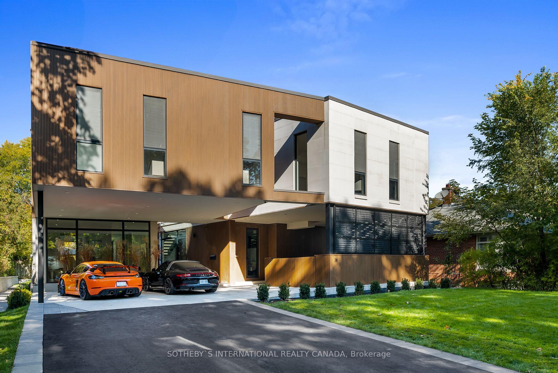 38 South Kingslea Dr, Toronto, ON M8Y2A4 | 4 Bedroom 6 Bathroom Detached House | Image 2