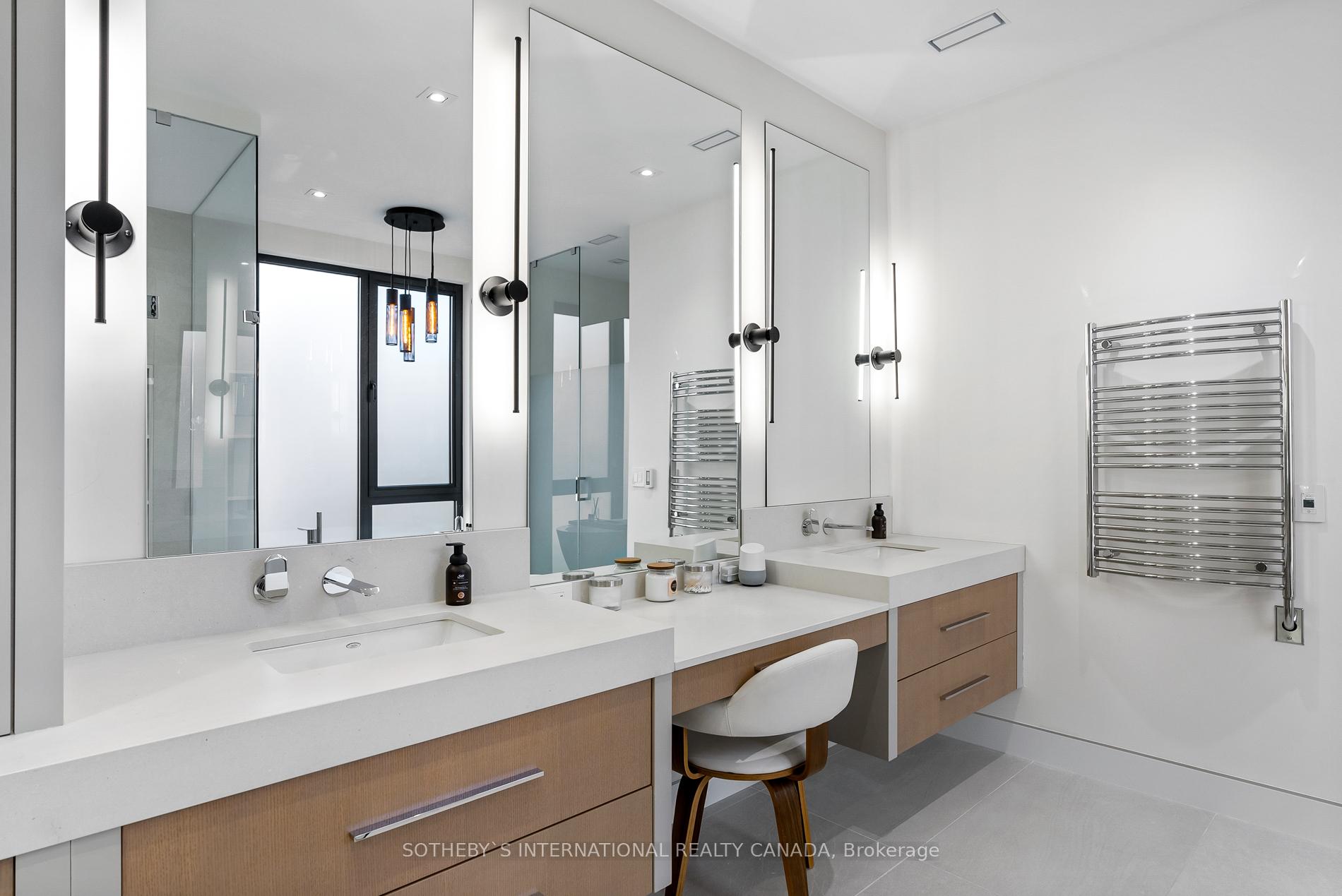 38 South Kingslea Dr, Toronto, ON M8Y2A4 | 4 Bedroom 6 Bathroom Detached House | Image 20