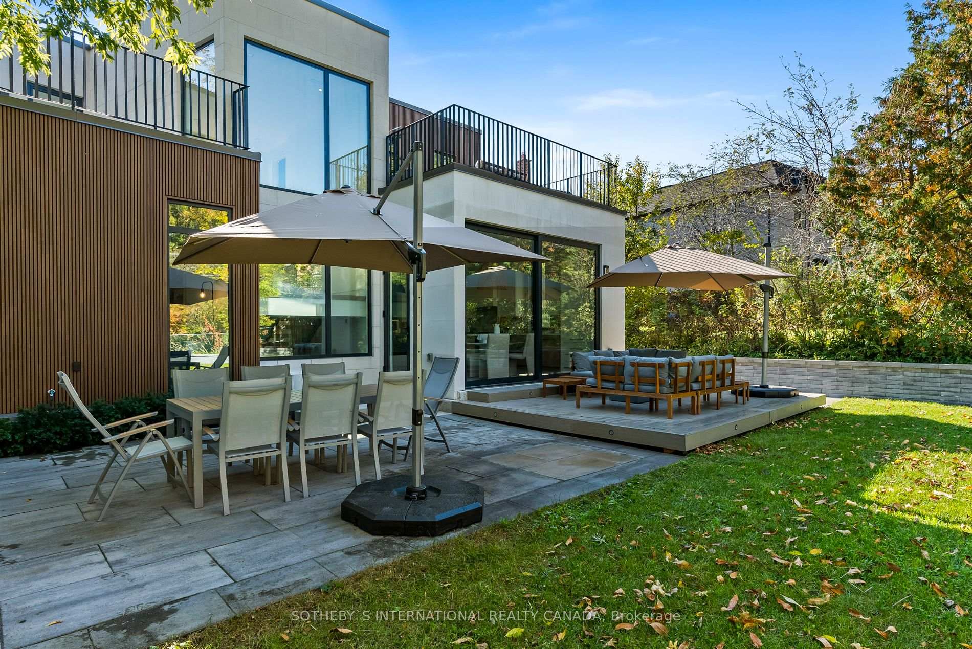 38 South Kingslea Dr, Toronto, ON M8Y2A4 | 4 Bedroom 6 Bathroom Detached House | Image 34
