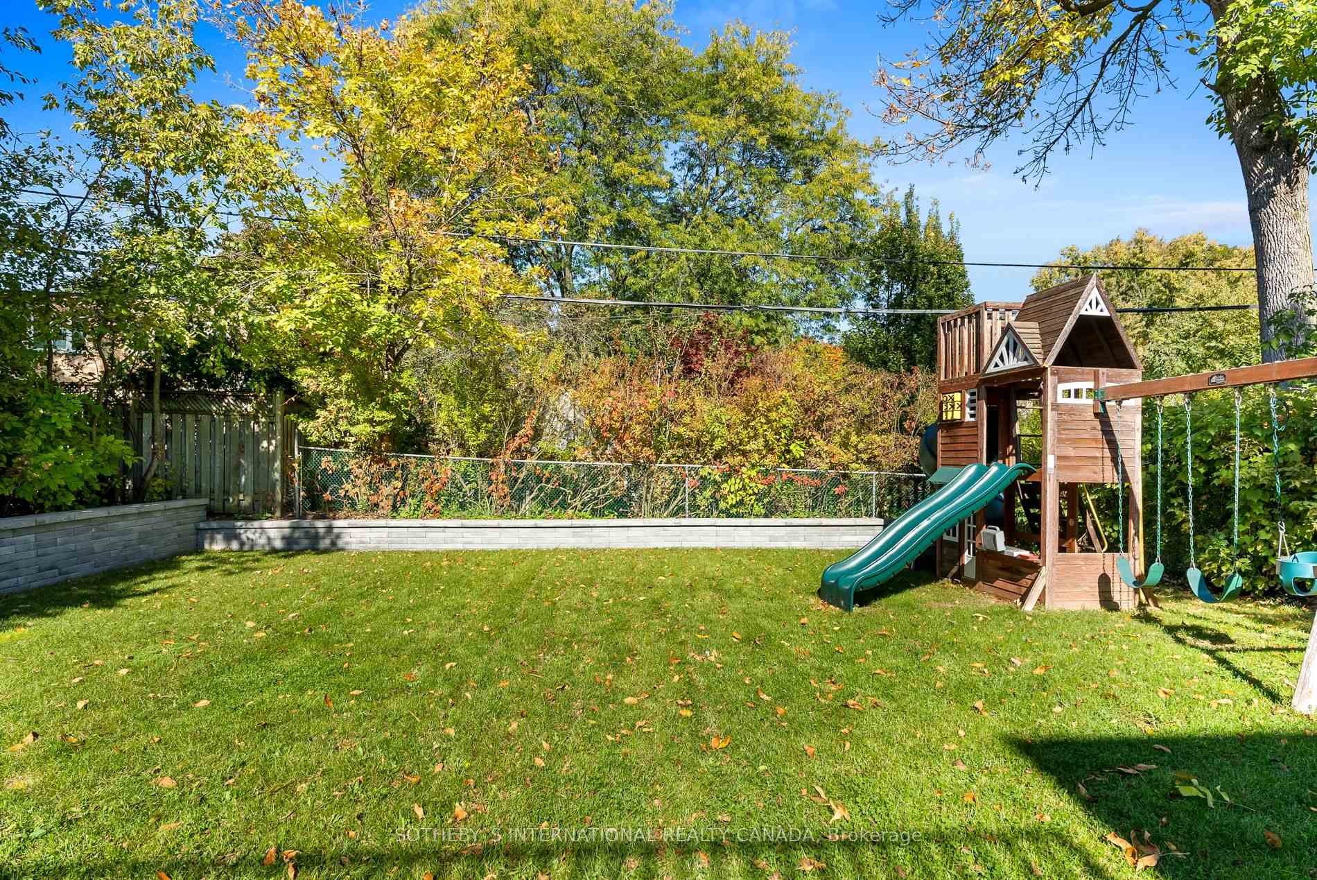 38 South Kingslea Dr, Toronto, ON M8Y2A4 | 4 Bedroom 6 Bathroom Detached House | Image 37