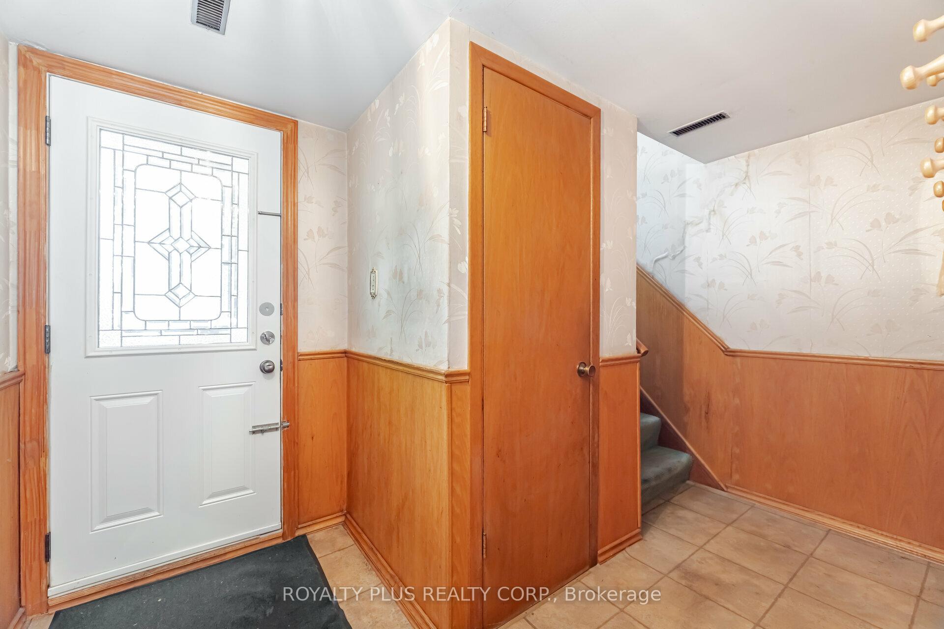 234 Grandravine Dr N, Toronto, ON M3N1H9 | 3 Bedroom 2 Bathroom Semi-Detached House | Image 29