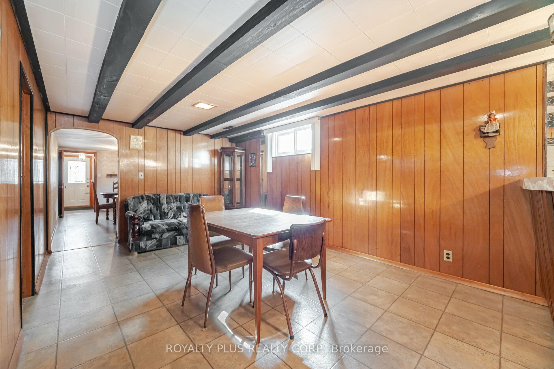 234 Grandravine Dr N, Toronto, ON M3N1H9 | 3 Bedroom 2 Bathroom Semi-Detached House | Image 32