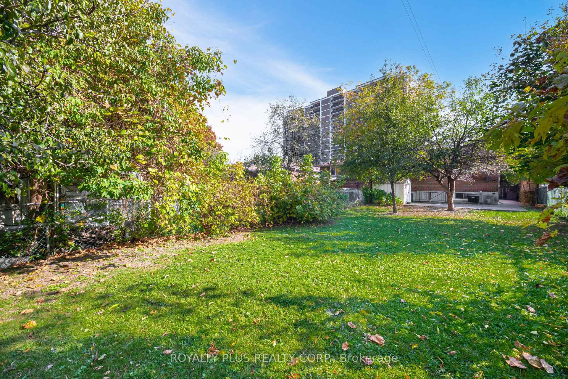 234 Grandravine Dr N, Toronto, ON M3N1H9 | 3 Bedroom 2 Bathroom Semi-Detached House | Image 38