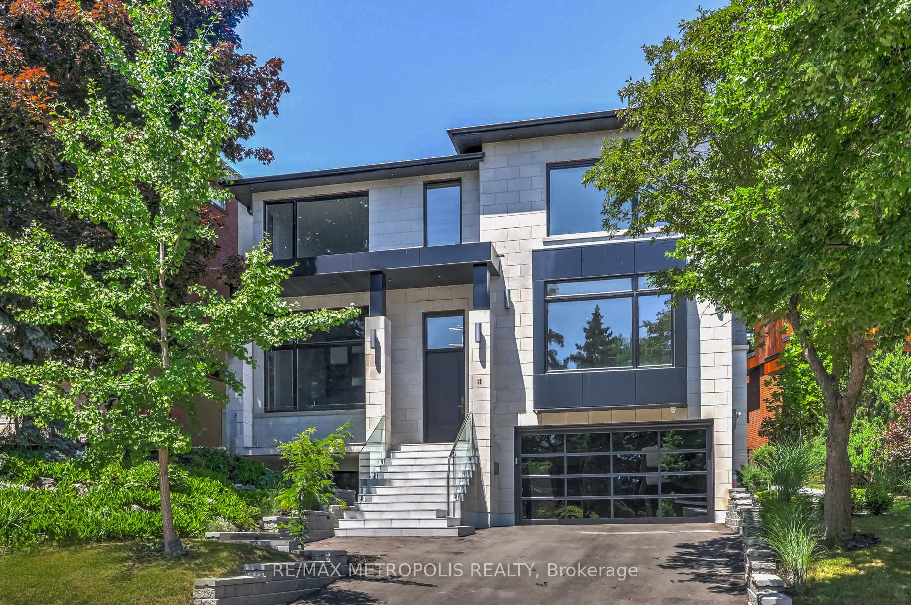12 Bearwood Dr, Toronto, ON M9A4G4 | 4 Bedroom 7 Bathroom Detached House | Image 1