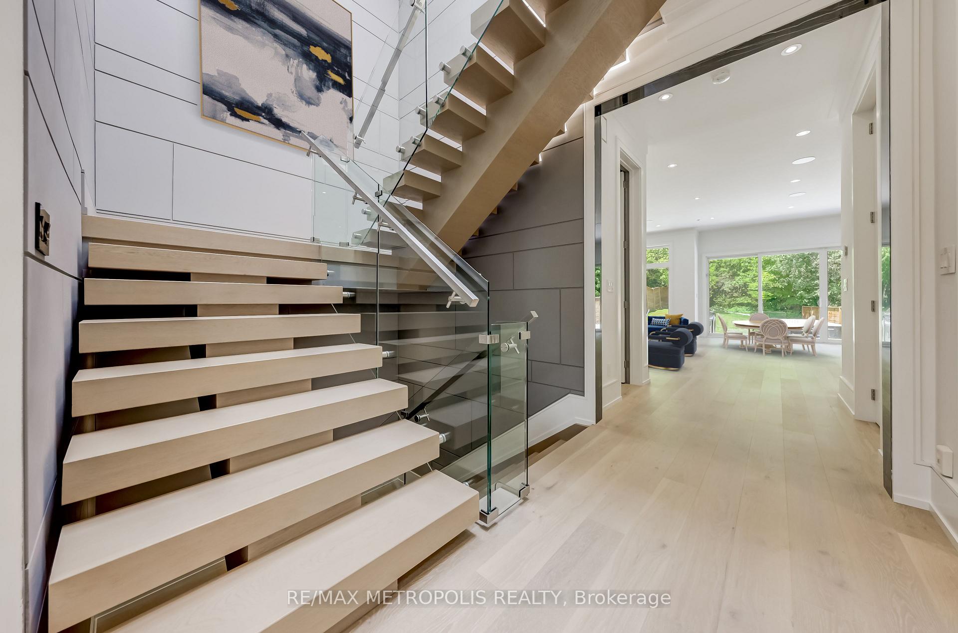 12 Bearwood Dr, Toronto, ON M9A4G4 | 4 Bedroom 7 Bathroom Detached House | Image 11