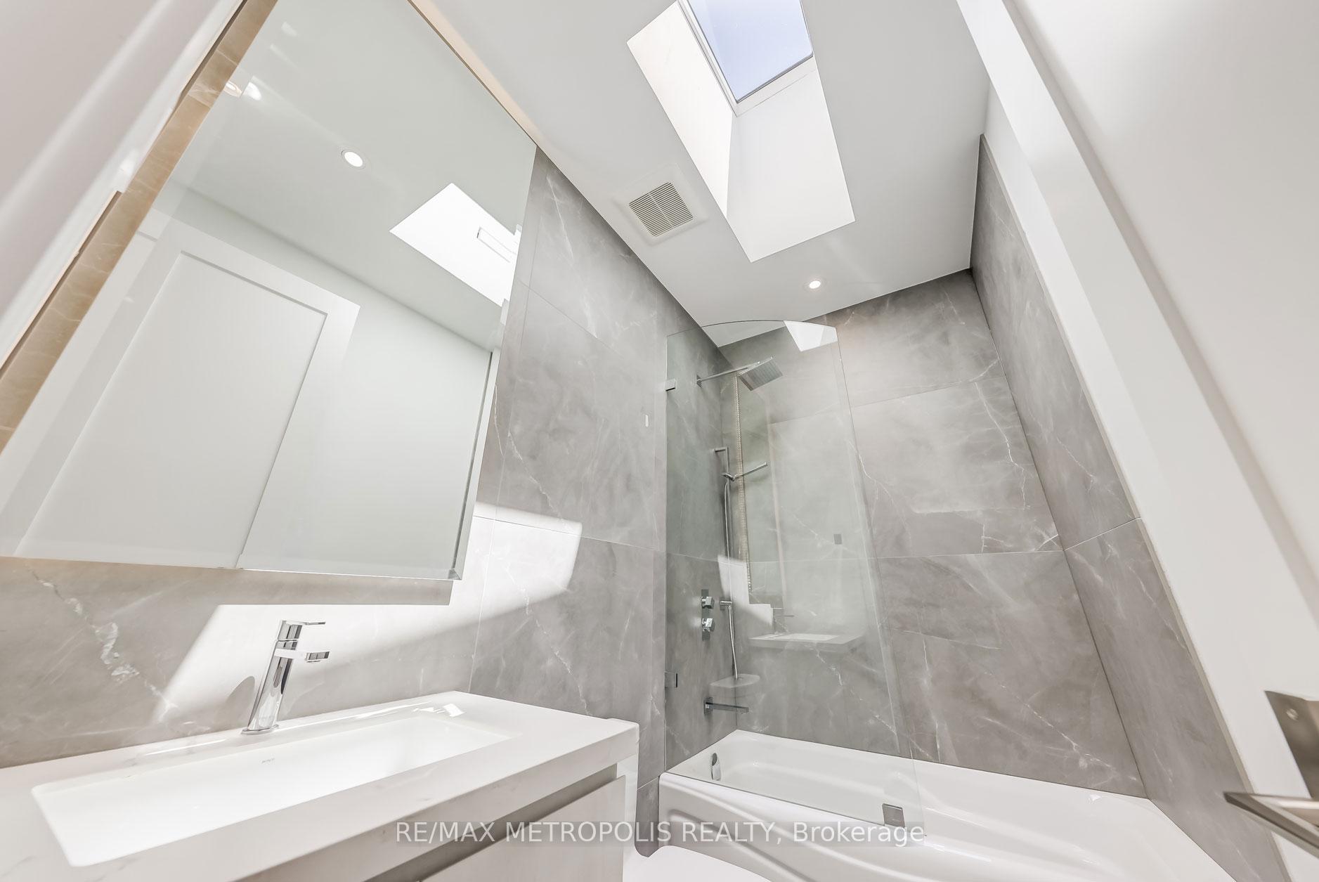 12 Bearwood Dr, Toronto, ON M9A4G4 | 4 Bedroom 7 Bathroom Detached House | Image 17