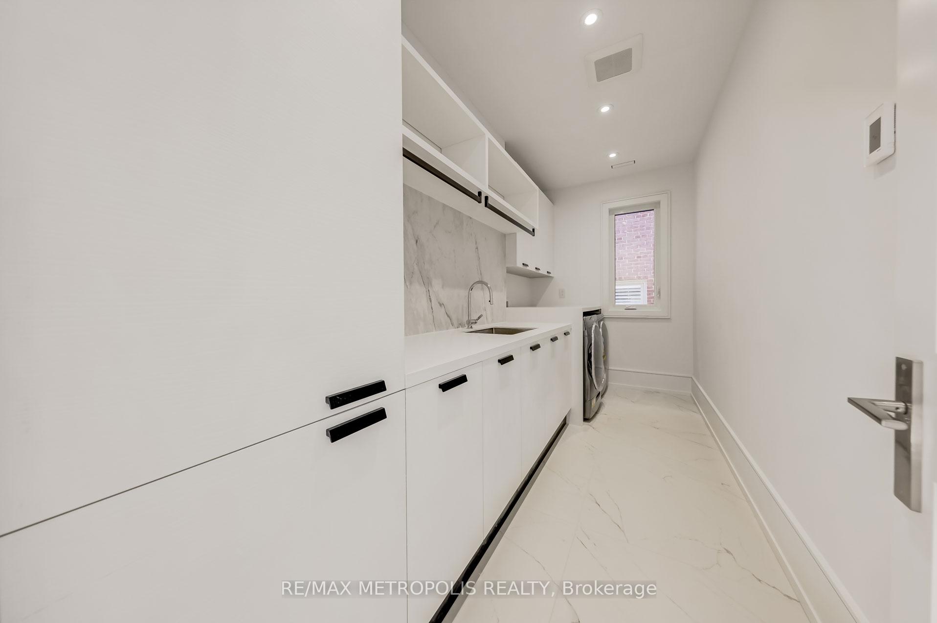 12 Bearwood Dr, Toronto, ON M9A4G4 | 4 Bedroom 7 Bathroom Detached House | Image 22