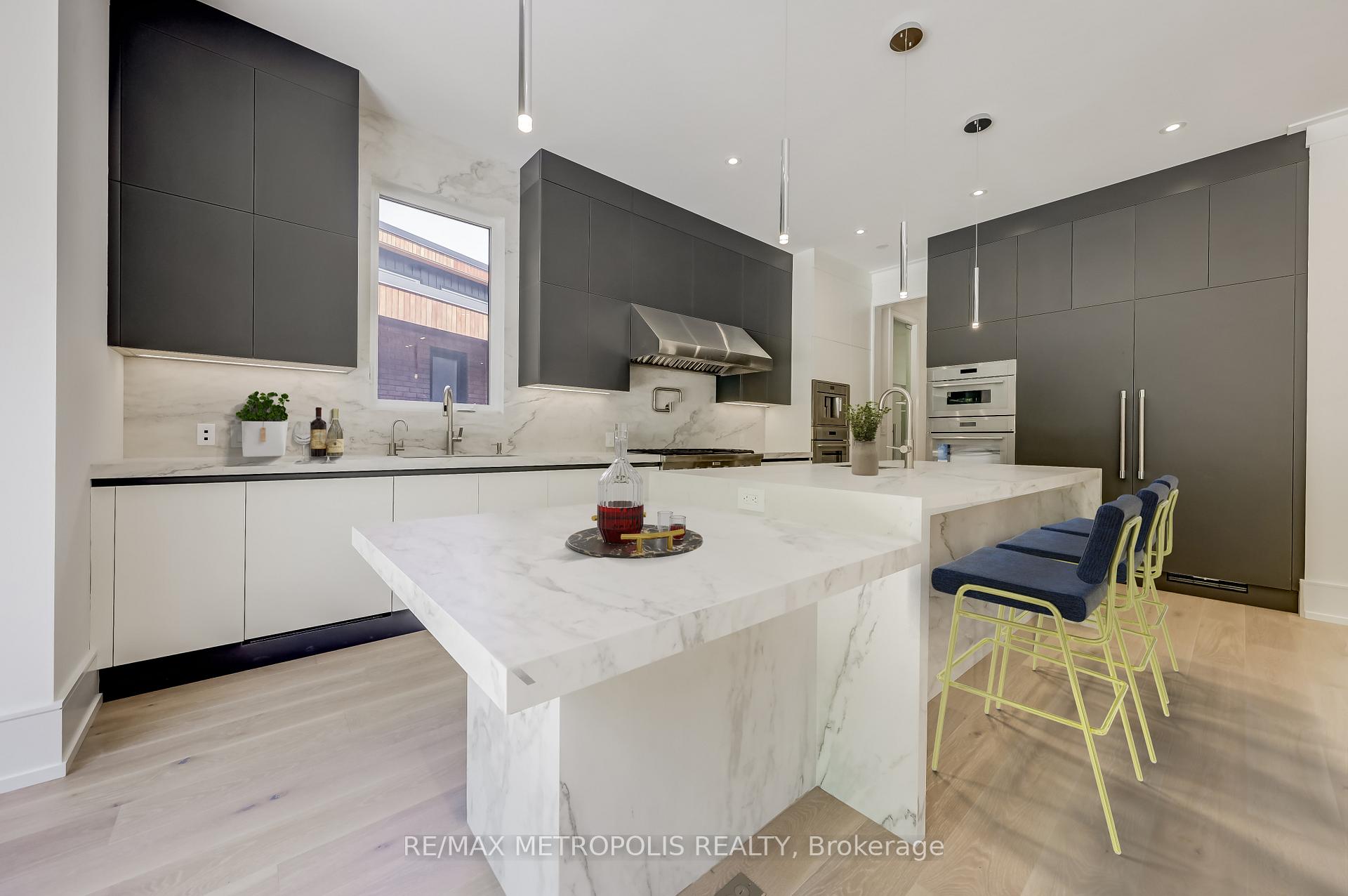 12 Bearwood Dr, Toronto, ON M9A4G4 | 4 Bedroom 7 Bathroom Detached House | Image 4