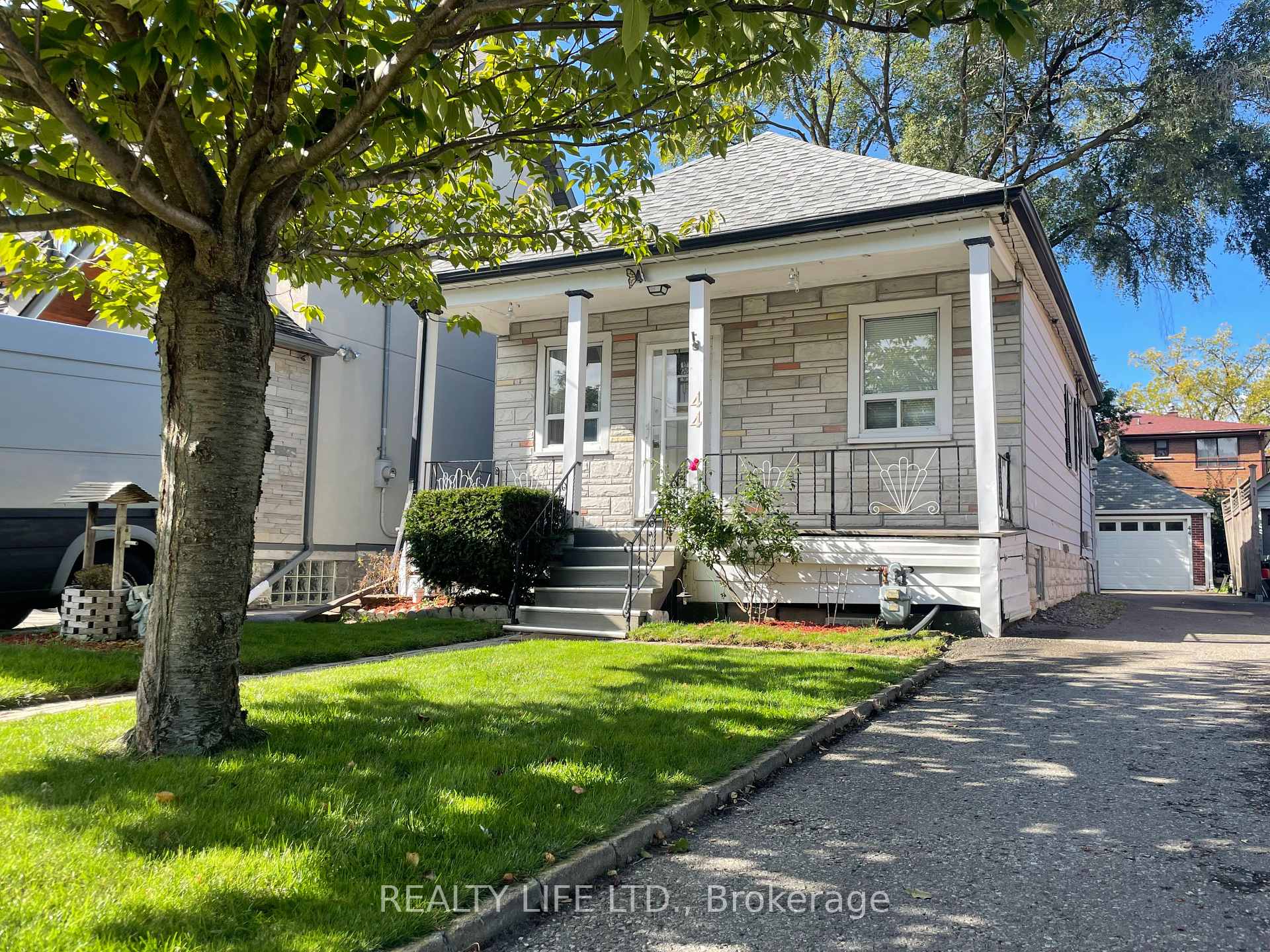 44 Twentieth St, Toronto, ON M8V3L6 | 2 Bedroom 2 Bathroom Detached House | Image 1