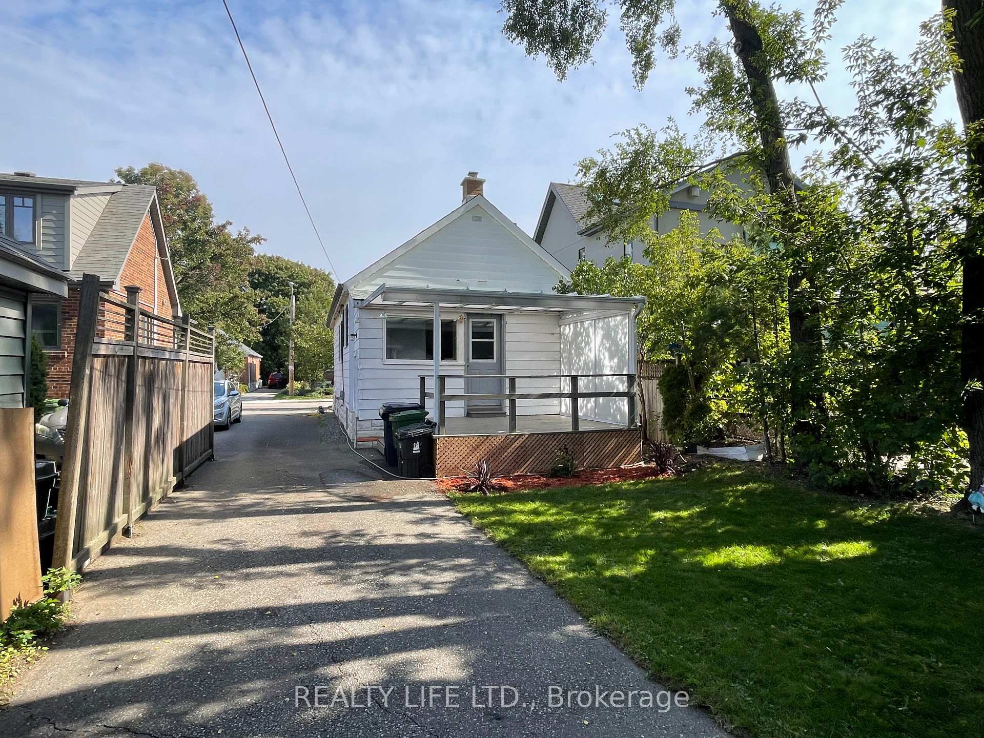 44 Twentieth St, Toronto, ON M8V3L6 | 2 Bedroom 2 Bathroom Detached House | Image 20