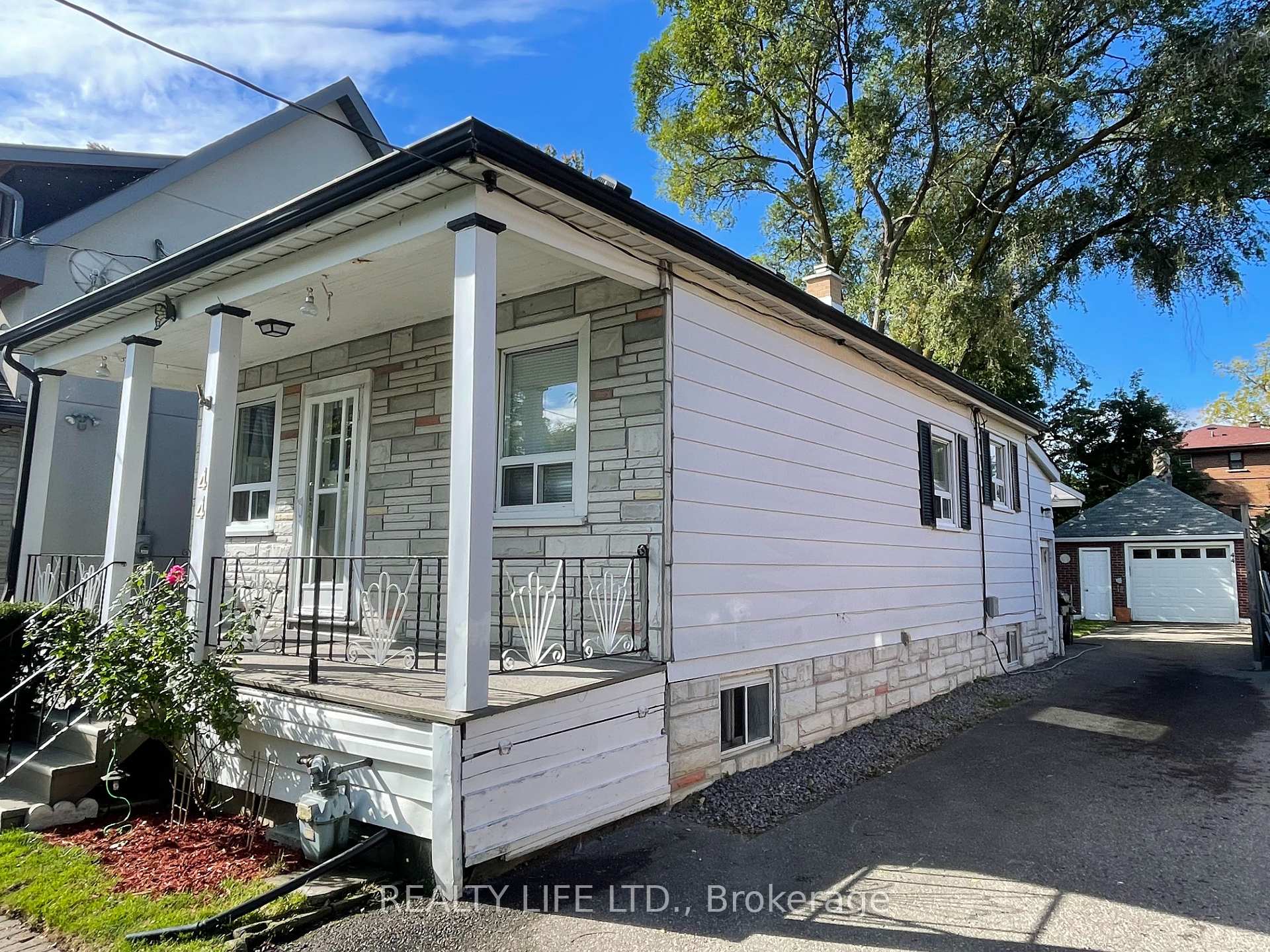 44 Twentieth St, Toronto, ON M8V3L6 | 2 Bedroom 2 Bathroom Detached House | Image 32