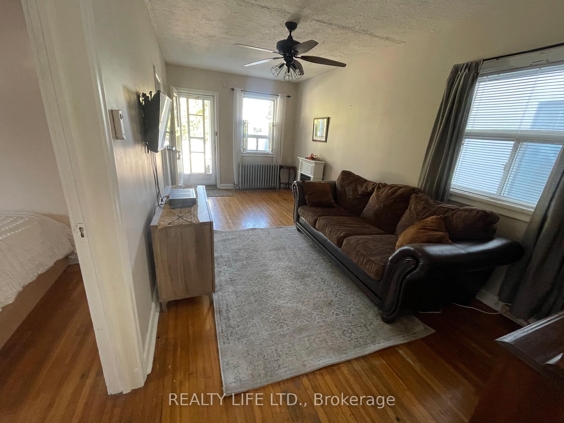 44 Twentieth St, Toronto, ON M8V3L6 | 2 Bedroom 2 Bathroom Detached House | Image 6