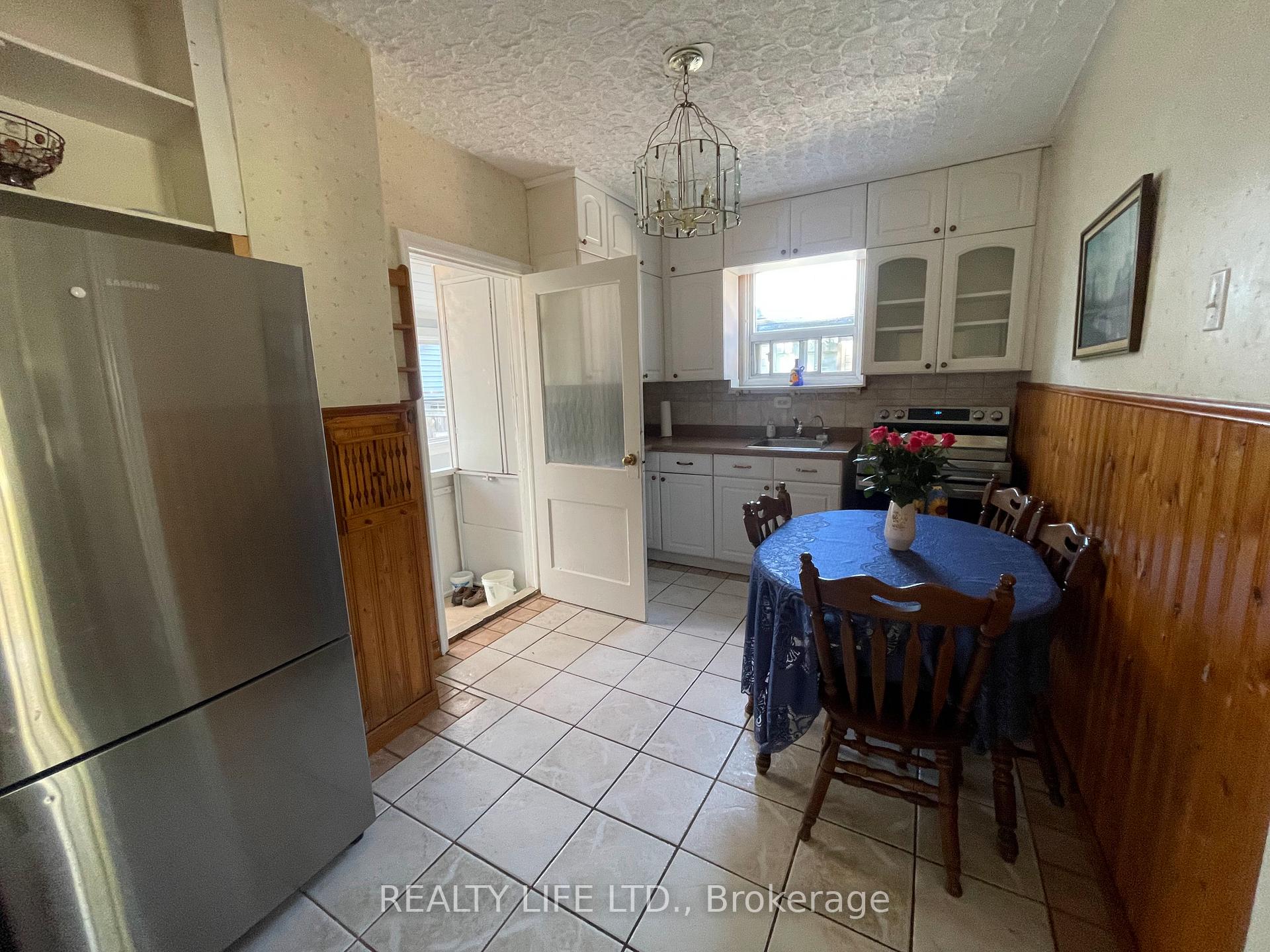 44 Twentieth St, Toronto, ON M8V3L6 | 2 Bedroom 2 Bathroom Detached House | Image 7