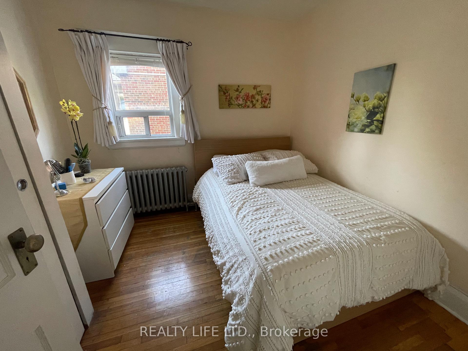 44 Twentieth St, Toronto, ON M8V3L6 | 2 Bedroom 2 Bathroom Detached House | Image 9