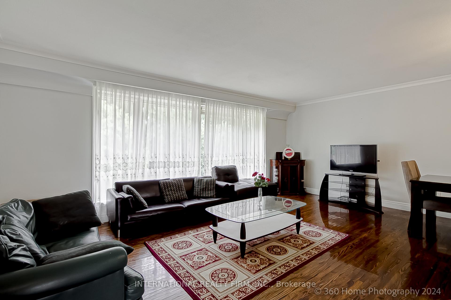 85 Letchworth Cres, Toronto, ON M3M1Z1 | 3 Bedroom 3 Bathroom Detached House | Image 8