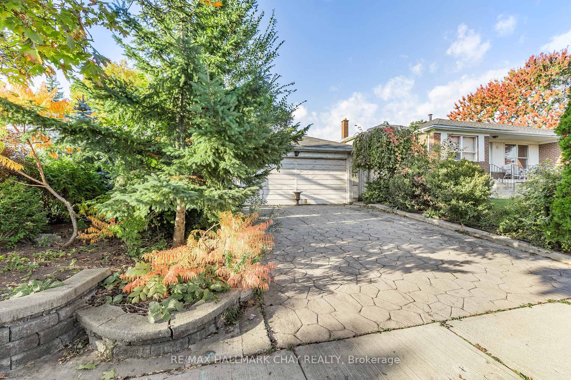 88 Willowridge Rd, Toronto, ON M9R3Z4 | 3 Bedroom 3 Bathroom Detached House | Image 2