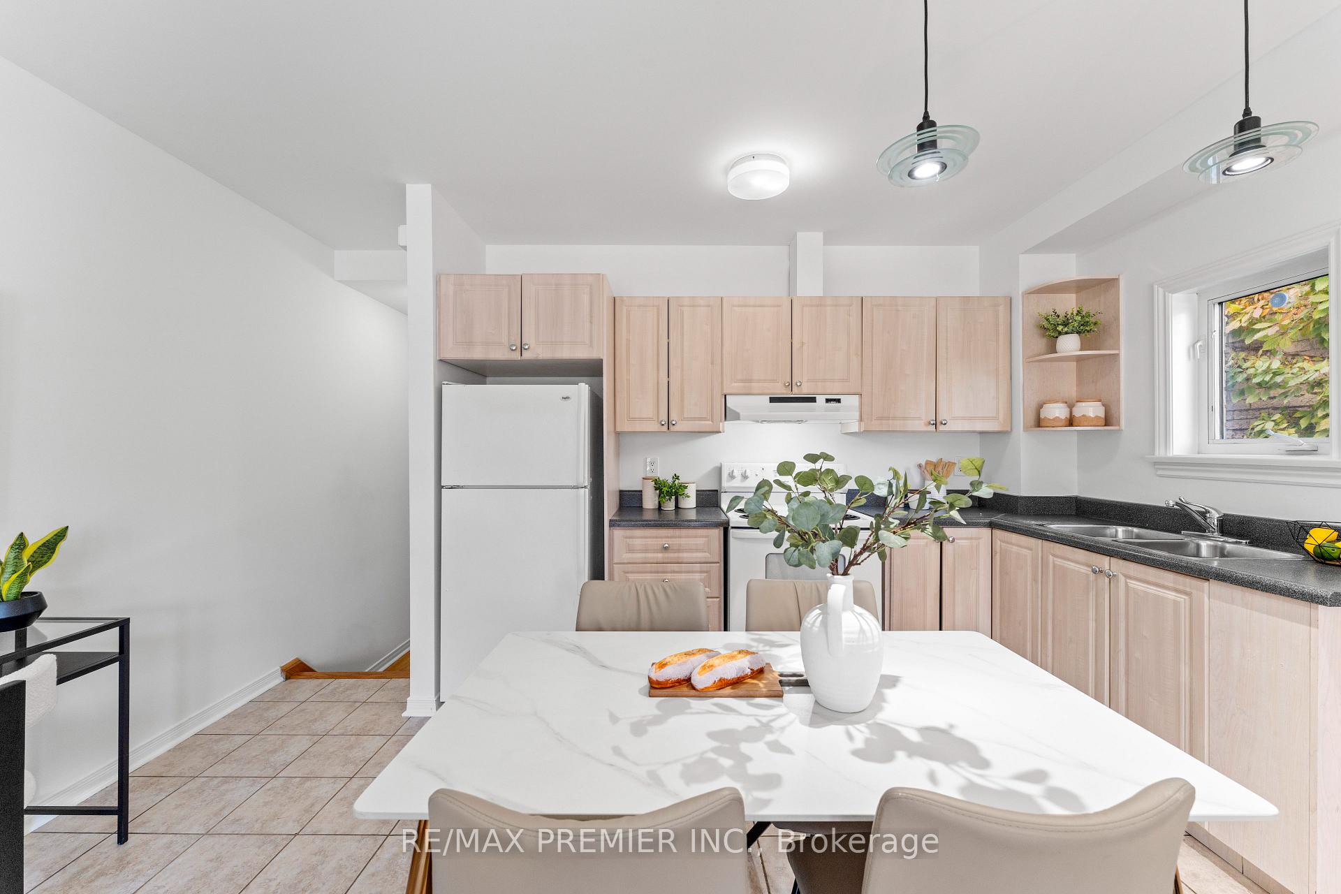 67 Florence Cres, Toronto, ON M6N4E8 | 4 Bedroom 3 Bathroom Detached House | Image 10