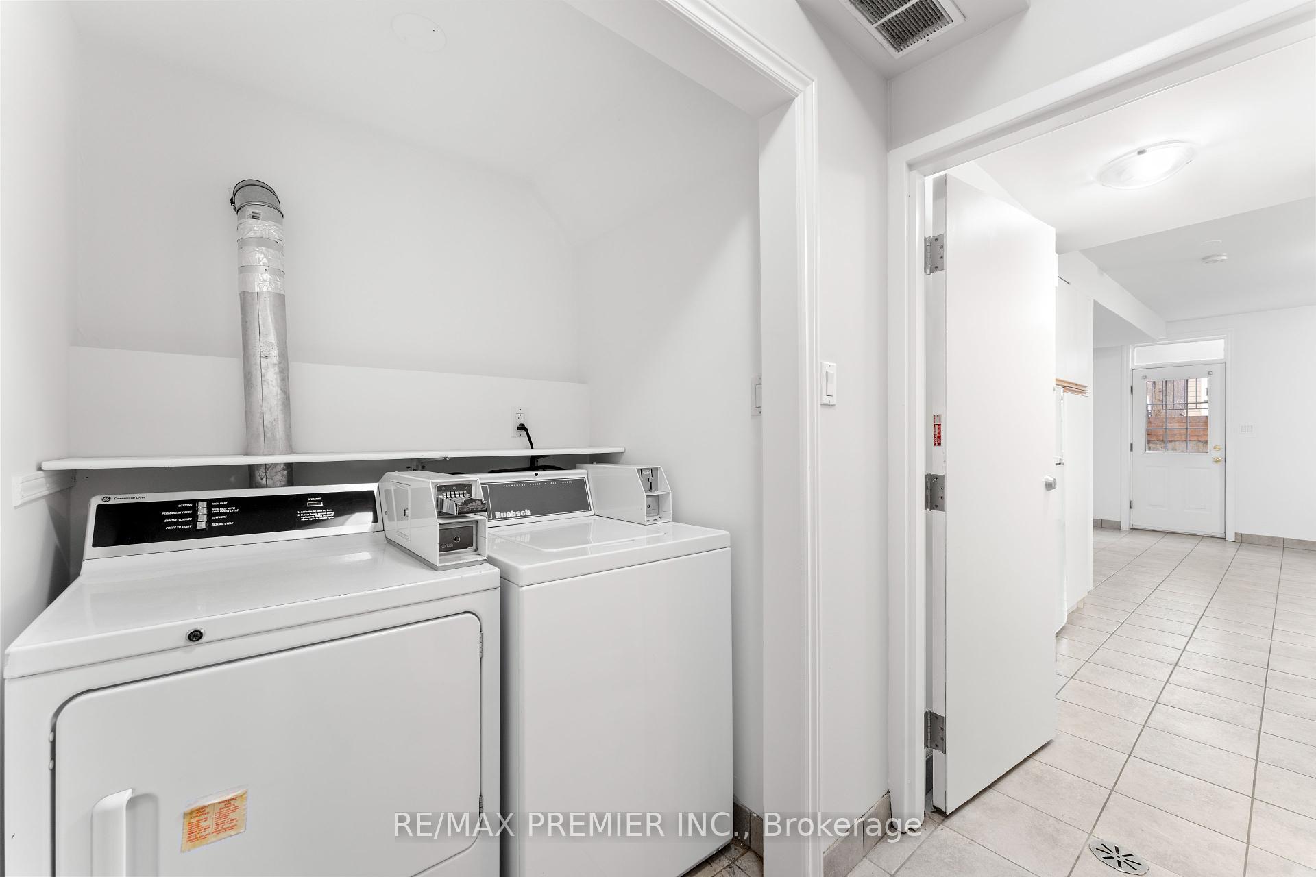 67 Florence Cres, Toronto, ON M6N4E8 | 4 Bedroom 3 Bathroom Detached House | Image 14