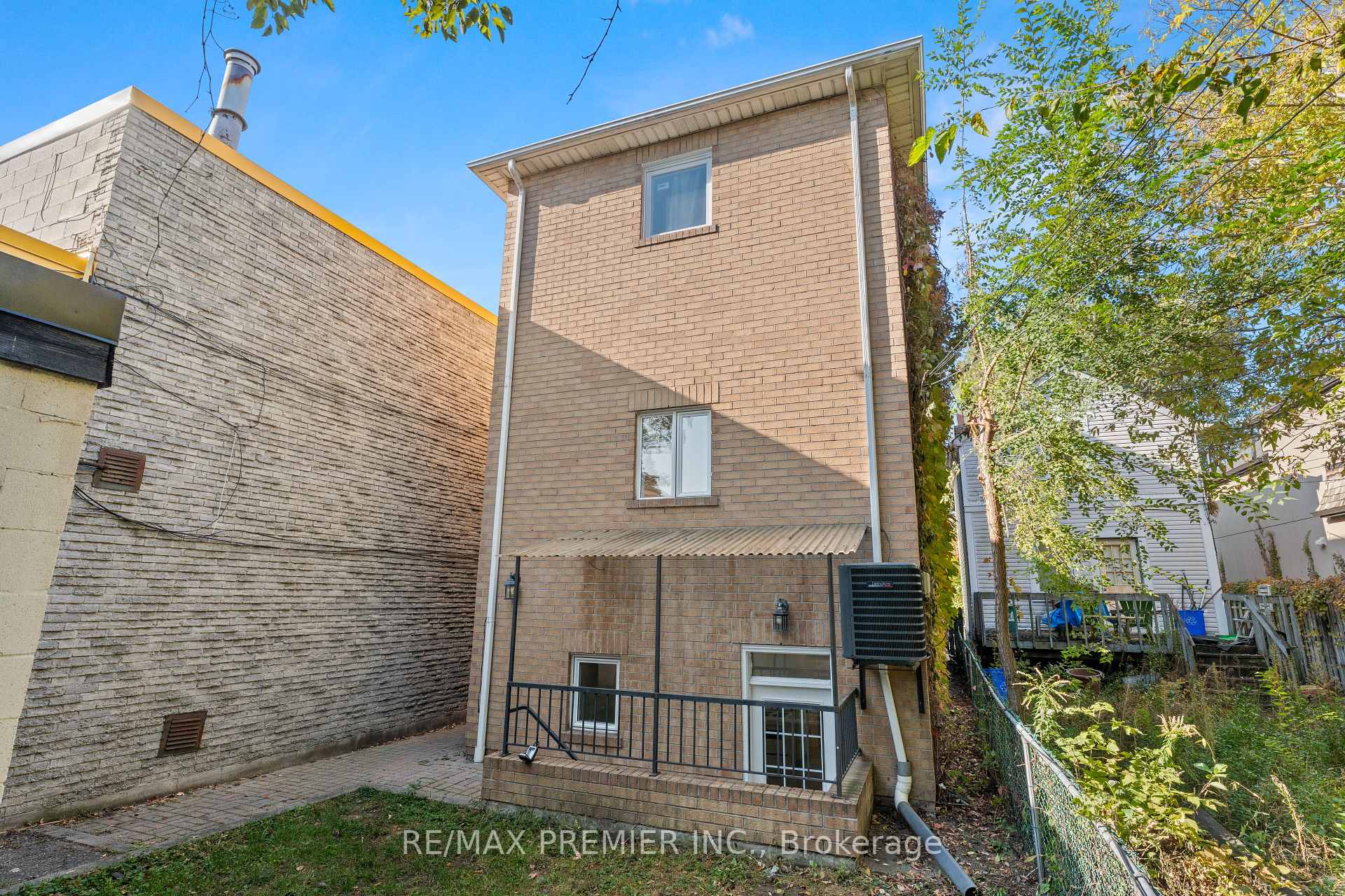 67 Florence Cres, Toronto, ON M6N4E8 | 4 Bedroom 3 Bathroom Detached House | Image 21