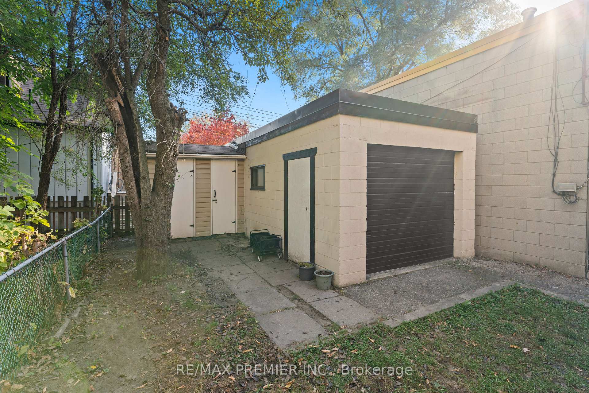 67 Florence Cres, Toronto, ON M6N4E8 | 4 Bedroom 3 Bathroom Detached House | Image 22