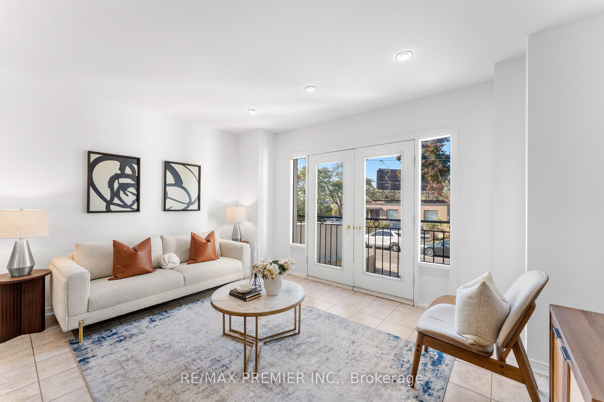 67 Florence Cres, Toronto, ON M6N4E8 | 4 Bedroom 3 Bathroom Detached House | Image 3