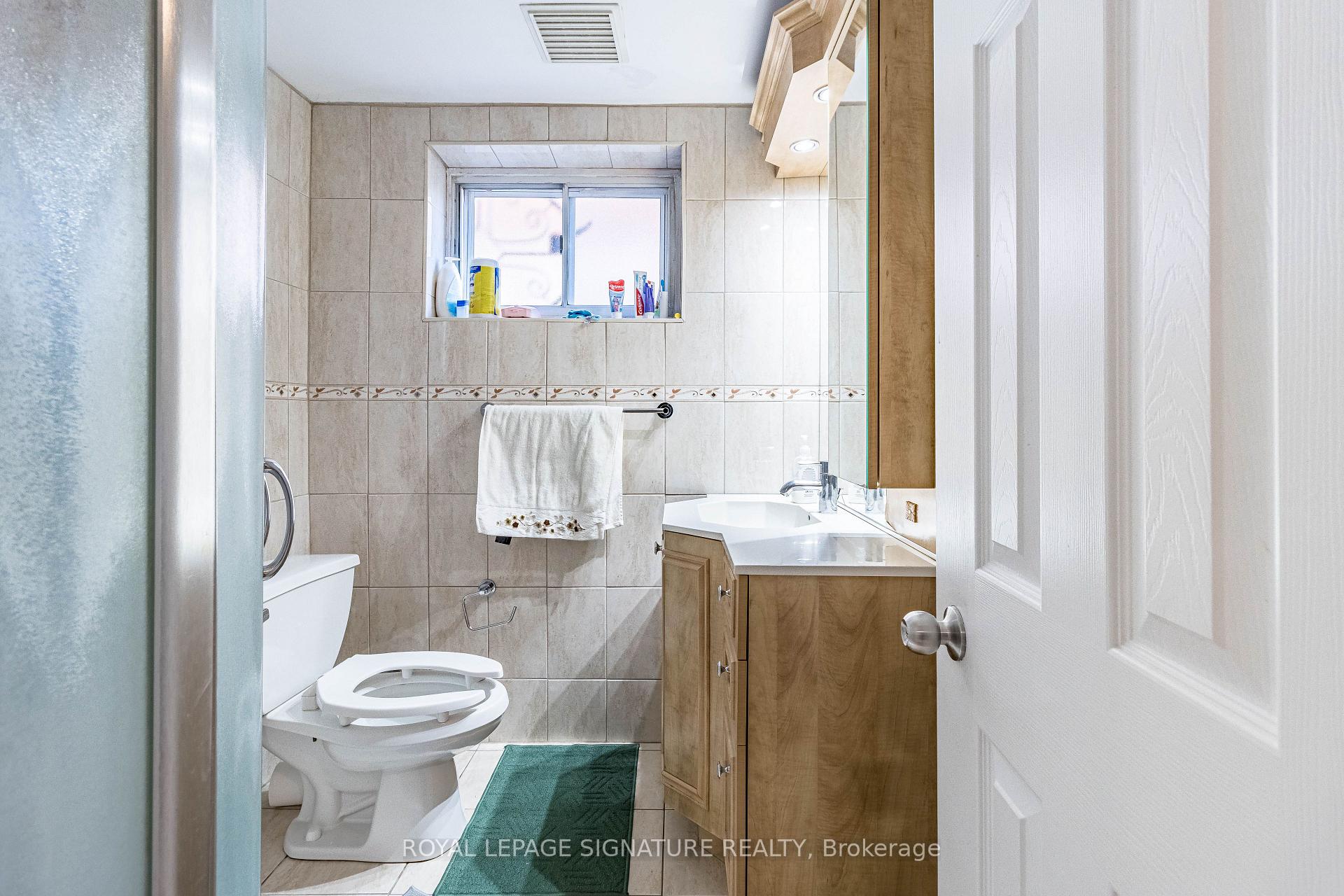 66 Arleta Ave, Toronto, ON M3L2E7 | 3 Bedroom 3 Bathroom Semi-Detached House | Image 24