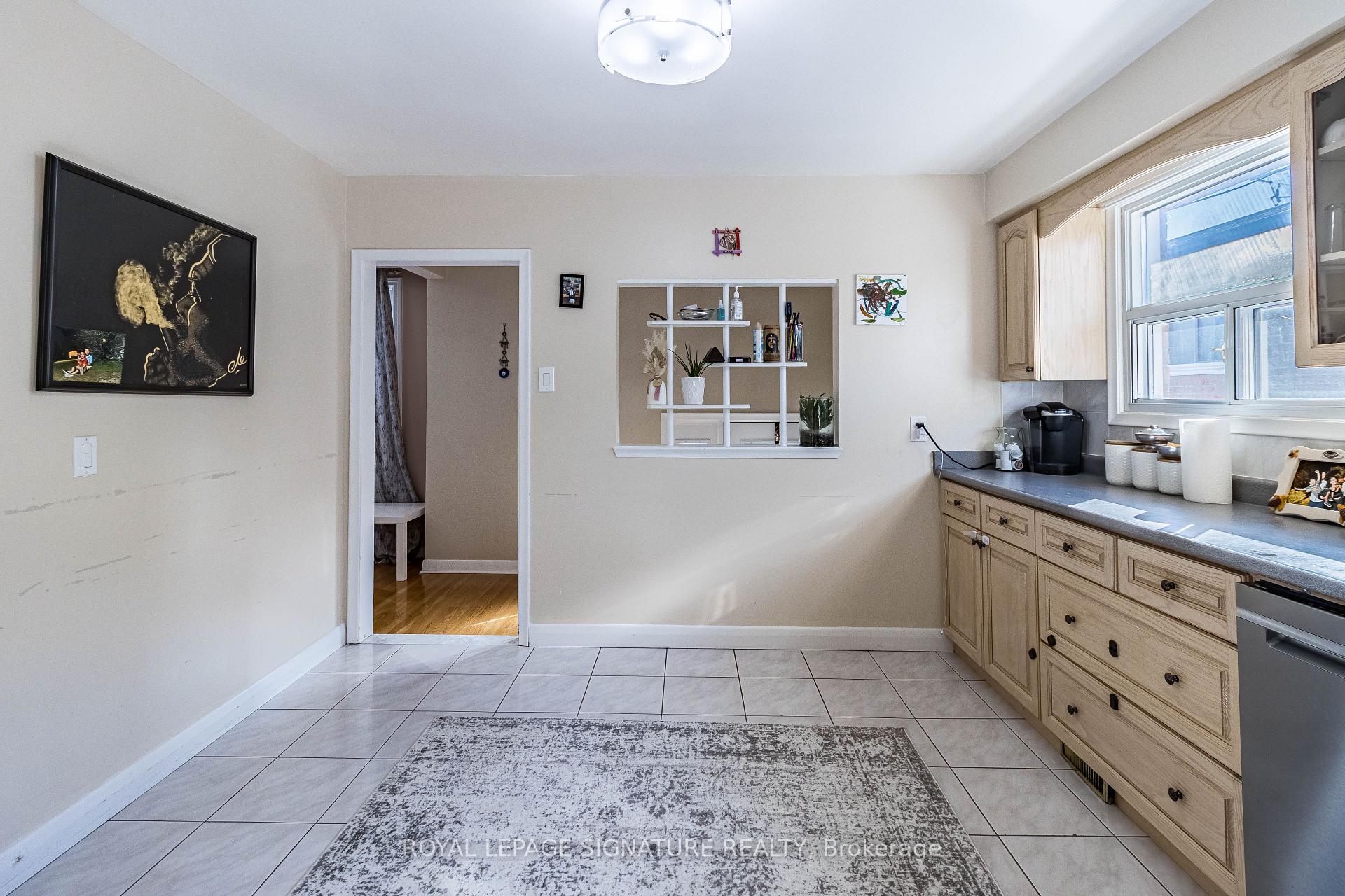 66 Arleta Ave, Toronto, ON M3L2E7 | 3 Bedroom 3 Bathroom Semi-Detached House | Image 6