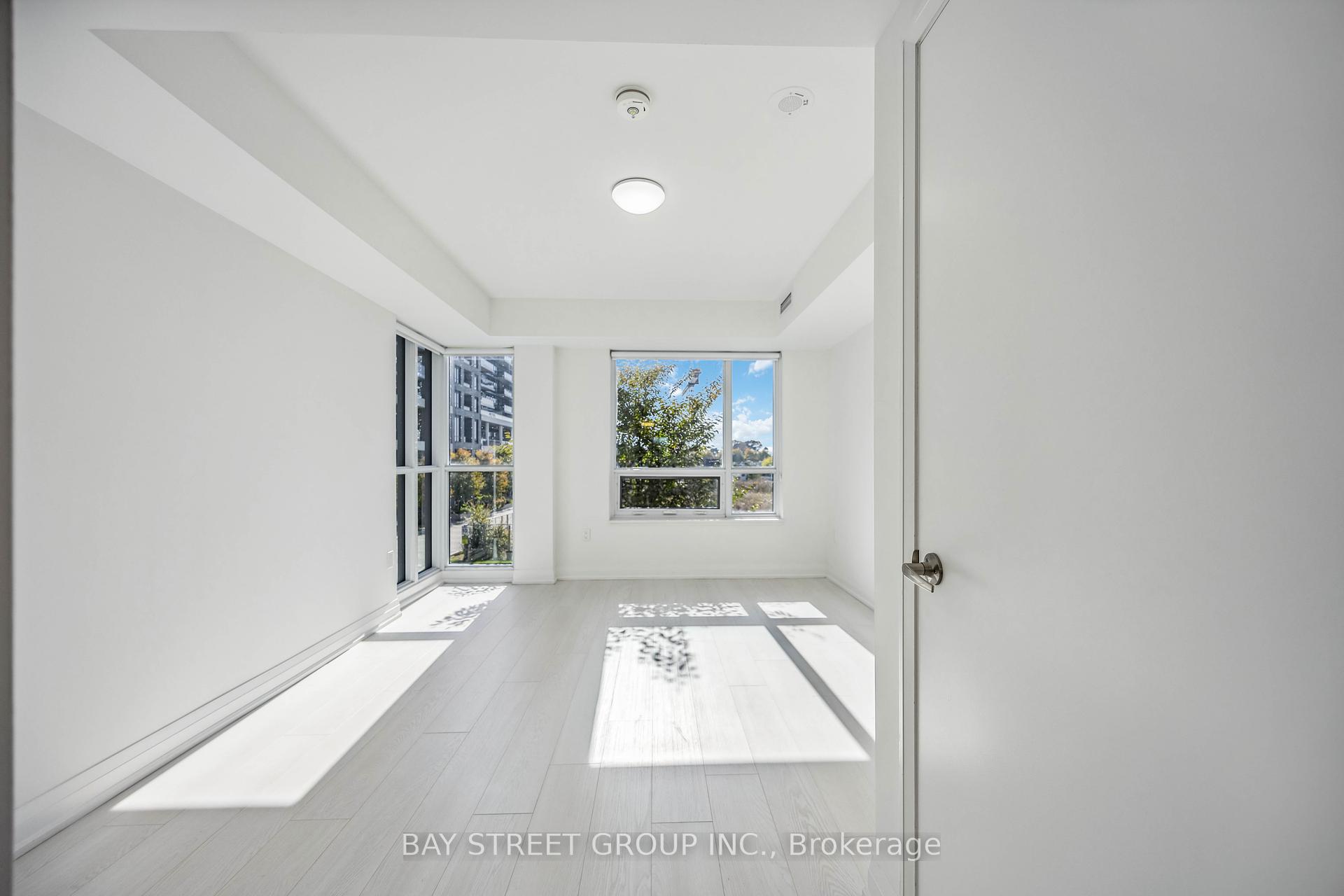 #Th101 - 30 Gibbs Rd, Toronto, ON M9B0E4 | 3 Bedroom 3 Bathroom Condo Townhouse | Image 13