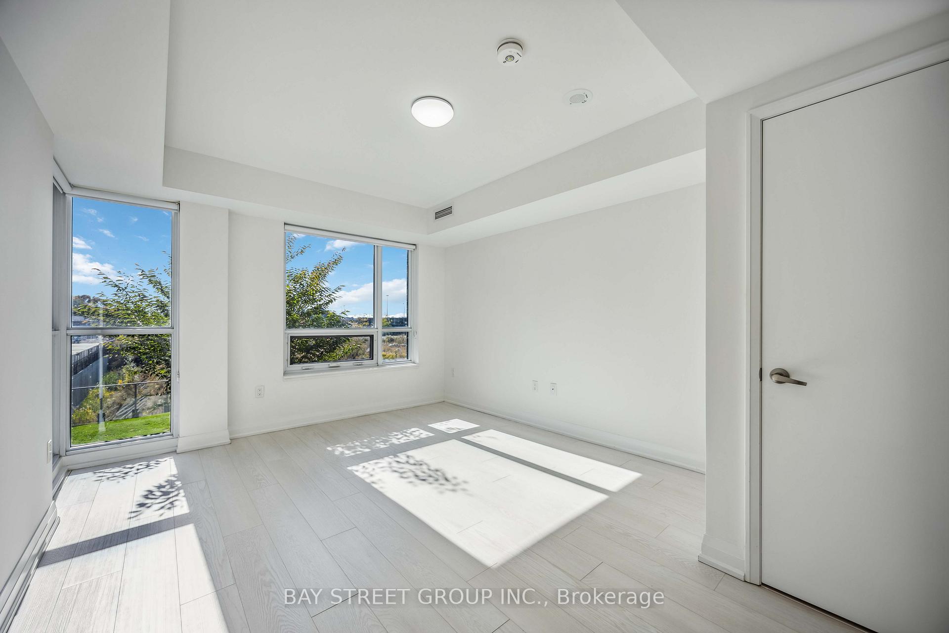 #Th101 - 30 Gibbs Rd, Toronto, ON M9B0E4 | 3 Bedroom 3 Bathroom Condo Townhouse | Image 14