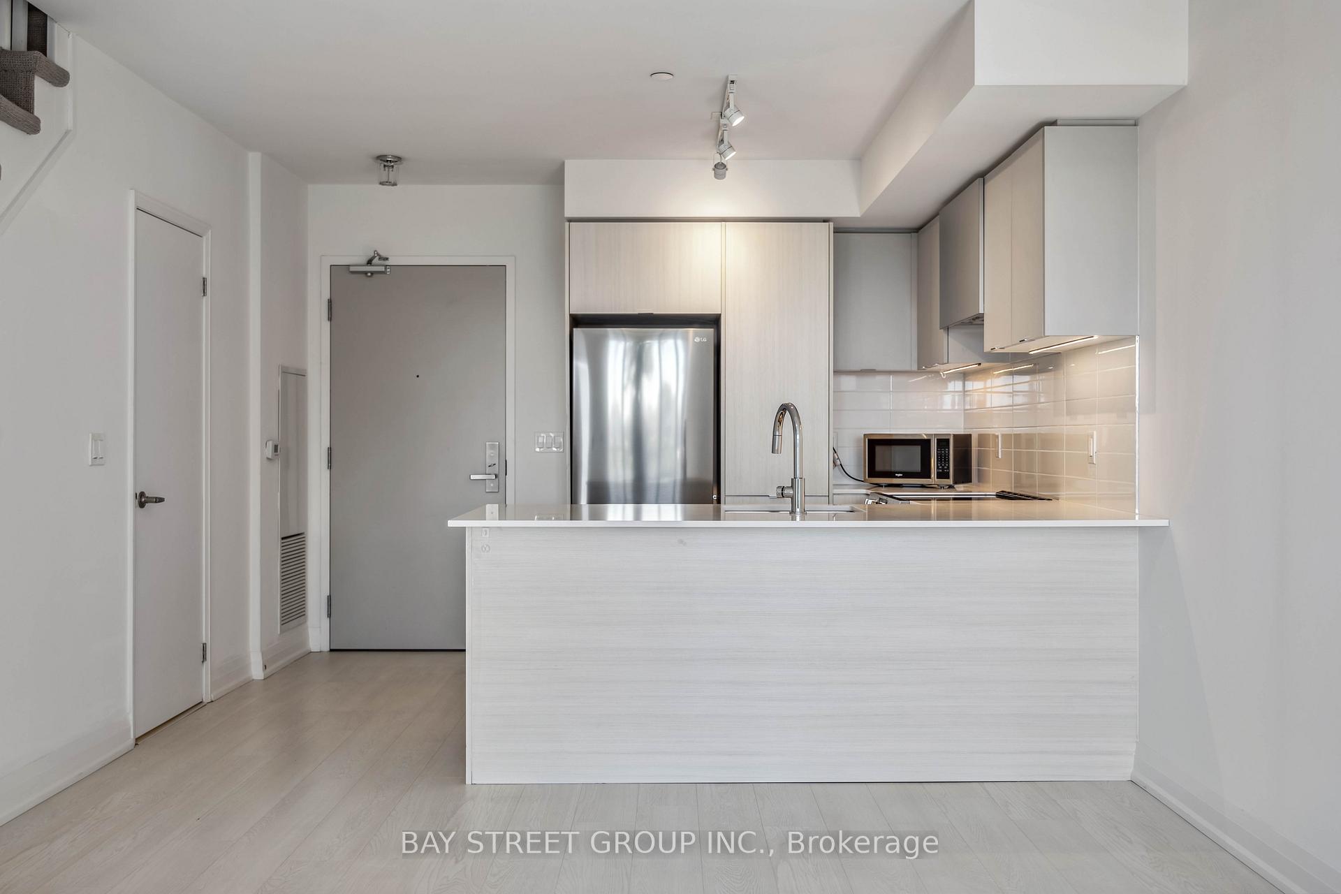 #Th101 - 30 Gibbs Rd, Toronto, ON M9B0E4 | 3 Bedroom 3 Bathroom Condo Townhouse | Image 7
