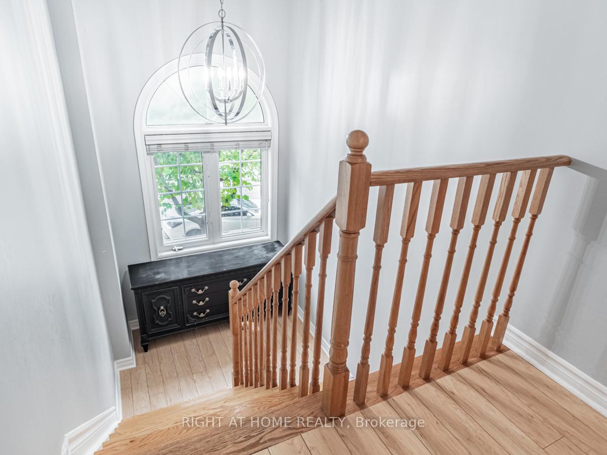 45 Rutland St, Toronto, ON M6N5G1 | 3 Bedroom 3 Bathroom Semi-Detached House | Image 18