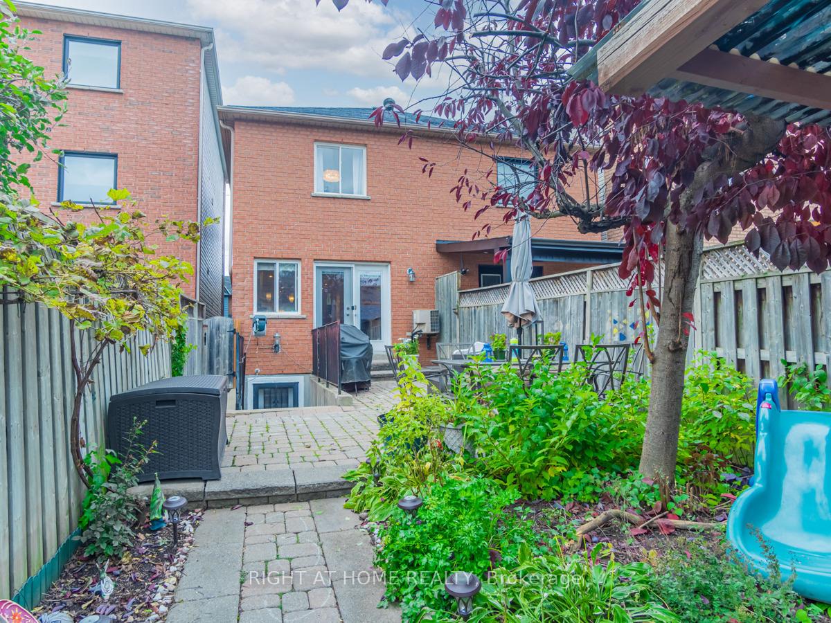 45 Rutland St, Toronto, ON M6N5G1 | 3 Bedroom 3 Bathroom Semi-Detached House | Image 31