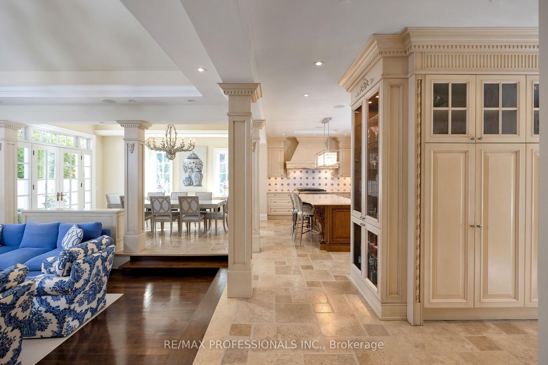 11 Kingsway Cres, Toronto, ON M8X2P9 | 5 Bedroom 7 Bathroom Detached House | Image 12