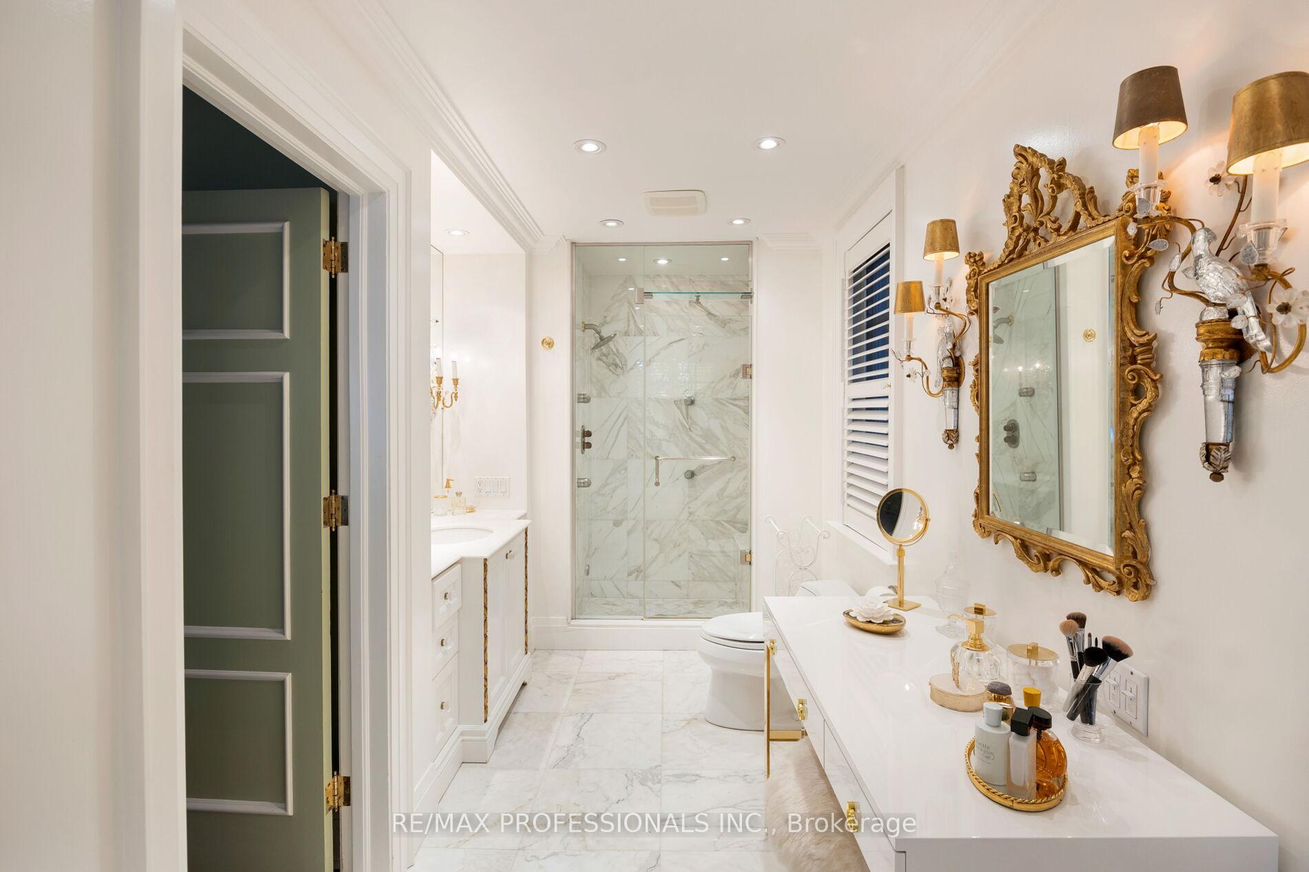 11 Kingsway Cres, Toronto, ON M8X2P9 | 5 Bedroom 7 Bathroom Detached House | Image 20