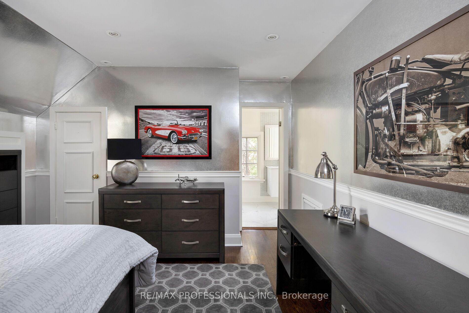 11 Kingsway Cres, Toronto, ON M8X2P9 | 5 Bedroom 7 Bathroom Detached House | Image 25