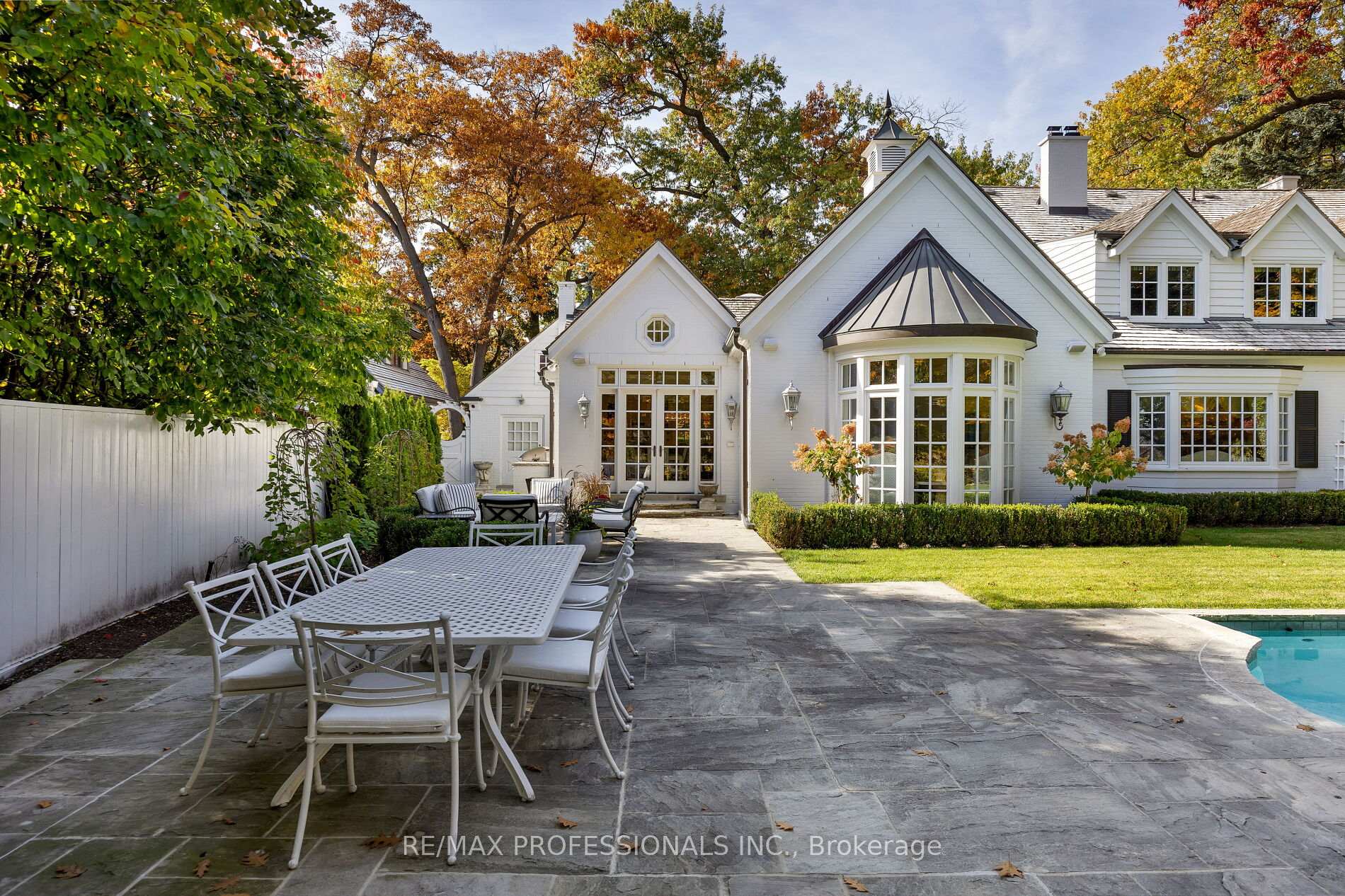 11 Kingsway Cres, Toronto, ON M8X2P9 | 5 Bedroom 7 Bathroom Detached House | Image 39