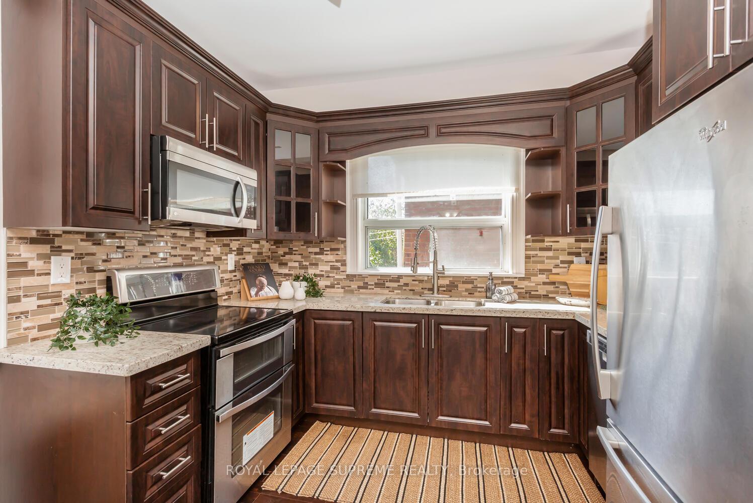 15 Corbett Ave, Toronto, ON M6N1V2 | 4 Bedroom 2 Bathroom Detached House | Image 12