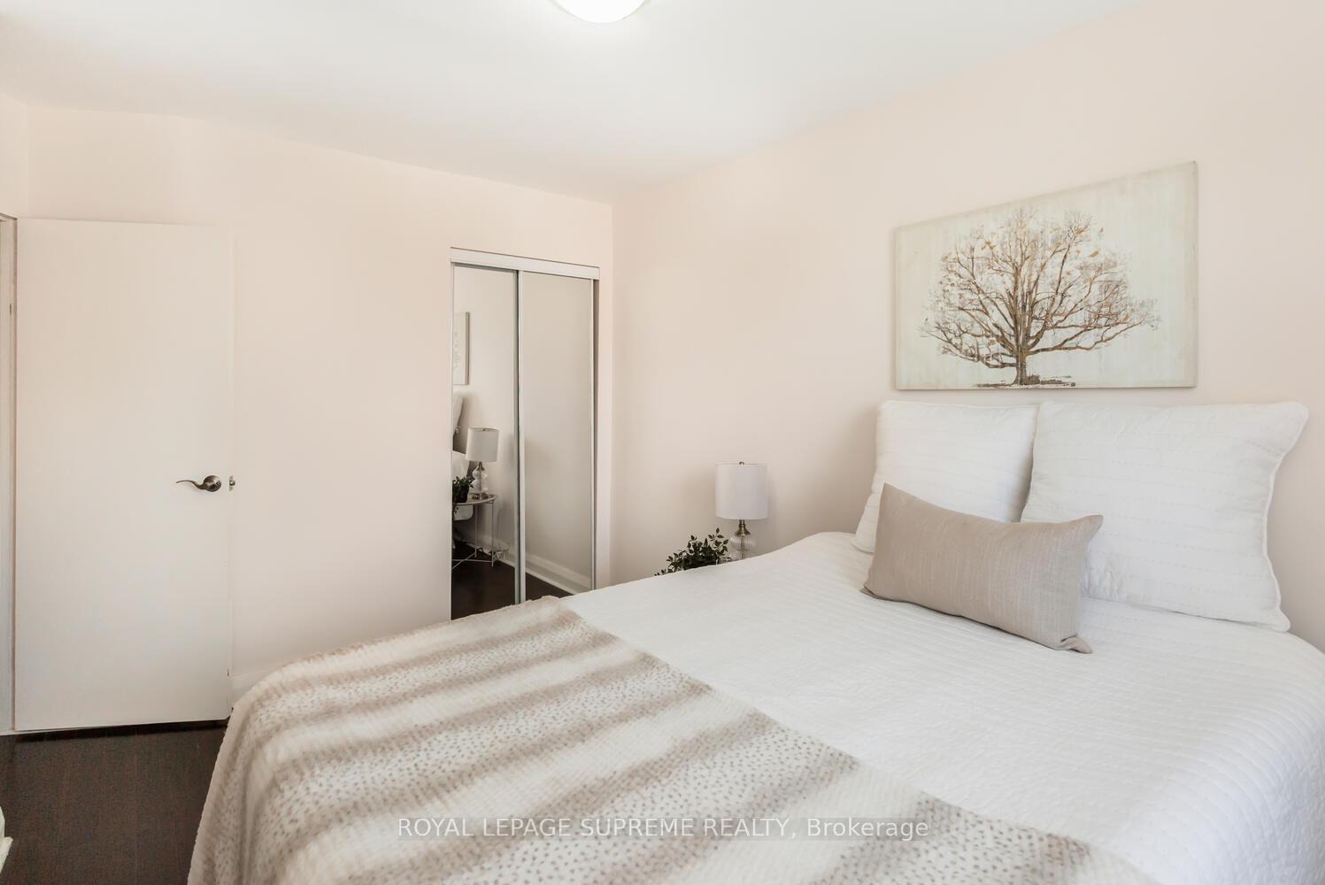 15 Corbett Ave, Toronto, ON M6N1V2 | 4 Bedroom 2 Bathroom Detached House | Image 18