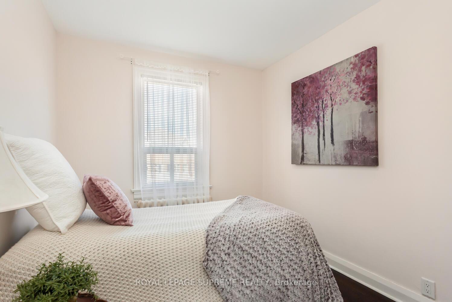 15 Corbett Ave, Toronto, ON M6N1V2 | 4 Bedroom 2 Bathroom Detached House | Image 20